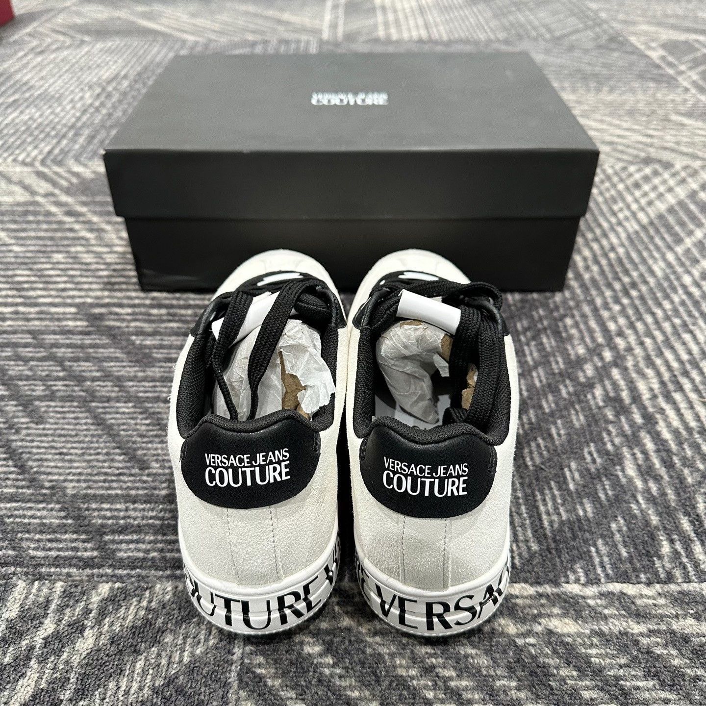 Versace Jeans Couture Versace Jeans Couture Court 88 Leather Sneakers EU 40 Size US 7 / EU 40 - 4 Thumbnail