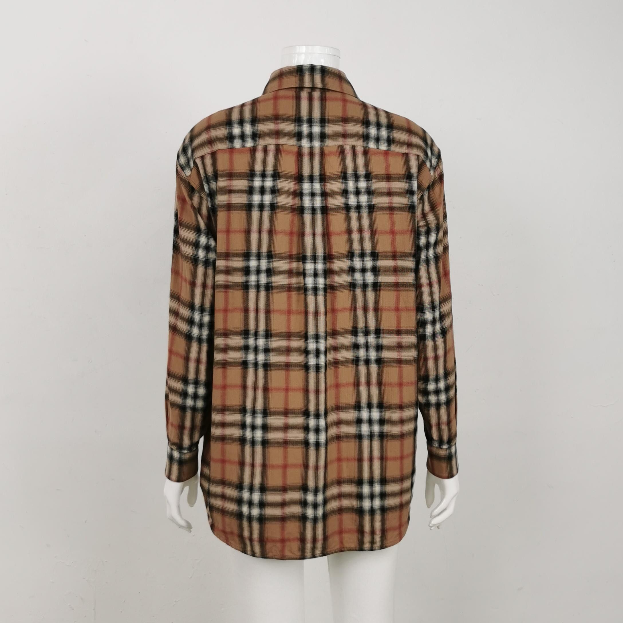 Burberry Burberry Women 2 Button Ups Size XS / US 0-2 / IT 36-38 - 2 Thumbnail