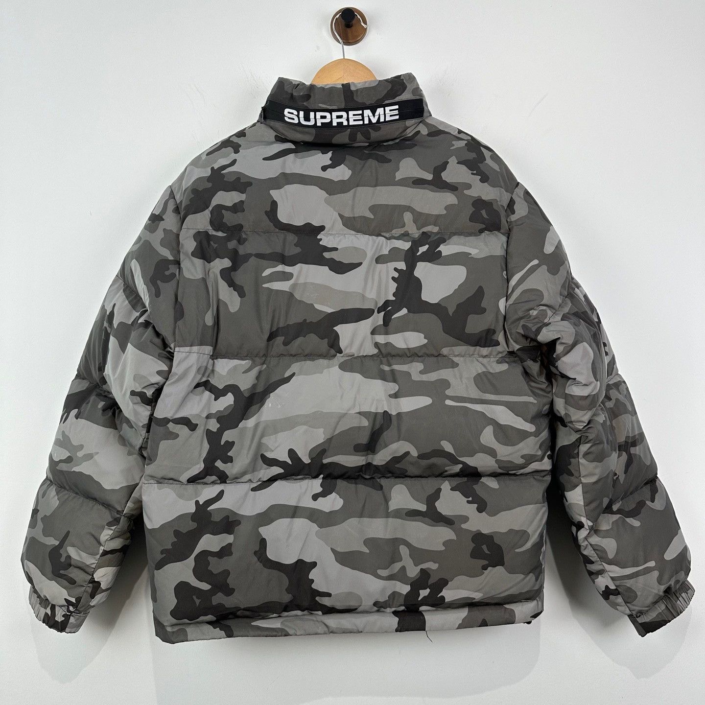 Supreme Supreme Reflective Camo Down Jacket US S Size US S / EU 44-46 / 1 - 3 Thumbnail