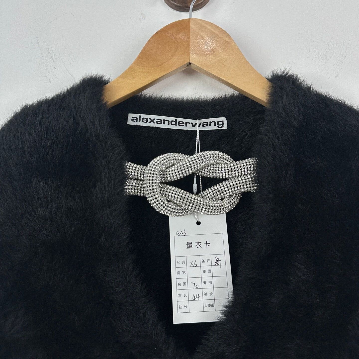 Alexander Wang Alexander Wang Rhinestone Knot Plush Sweater XS Size XS / US 0-2 / IT 36-38 - 4 Thumbnail