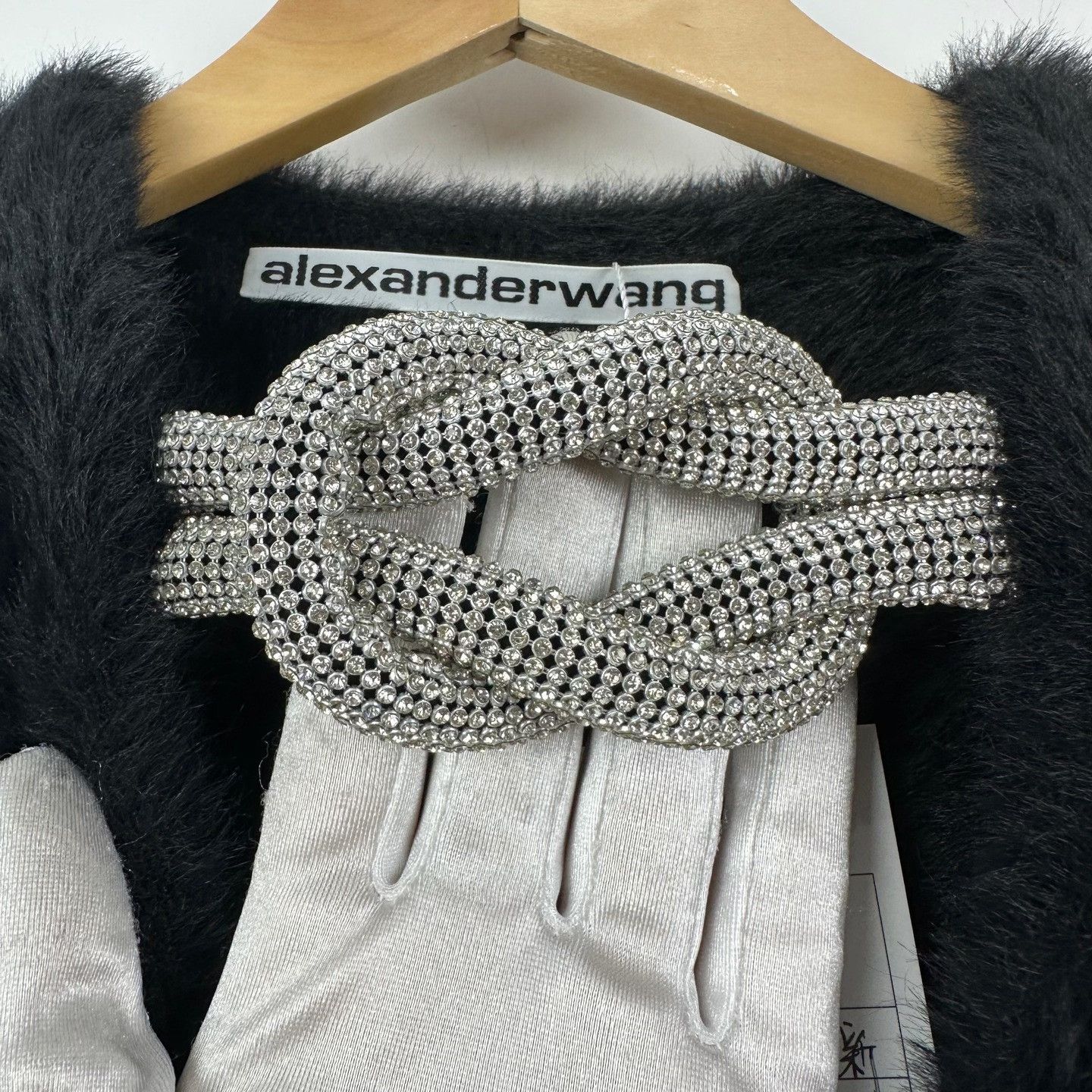 Alexander Wang Alexander Wang Rhinestone Knot Plush Sweater XS Size XS / US 0-2 / IT 36-38 - 5 Thumbnail