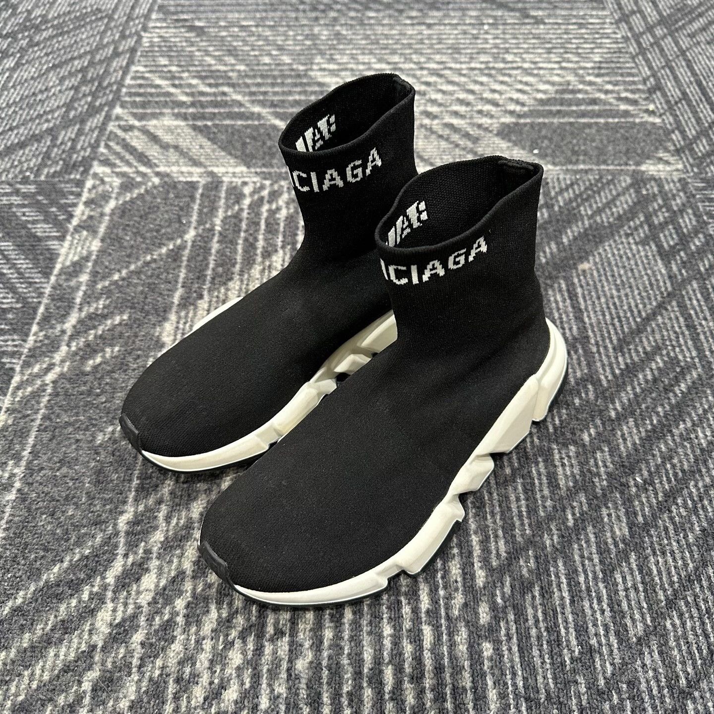 Balenciaga Balenciaga Black Speed Trainer Sneakers 36 Size US 6 / IT 36 - 2 Thumbnail