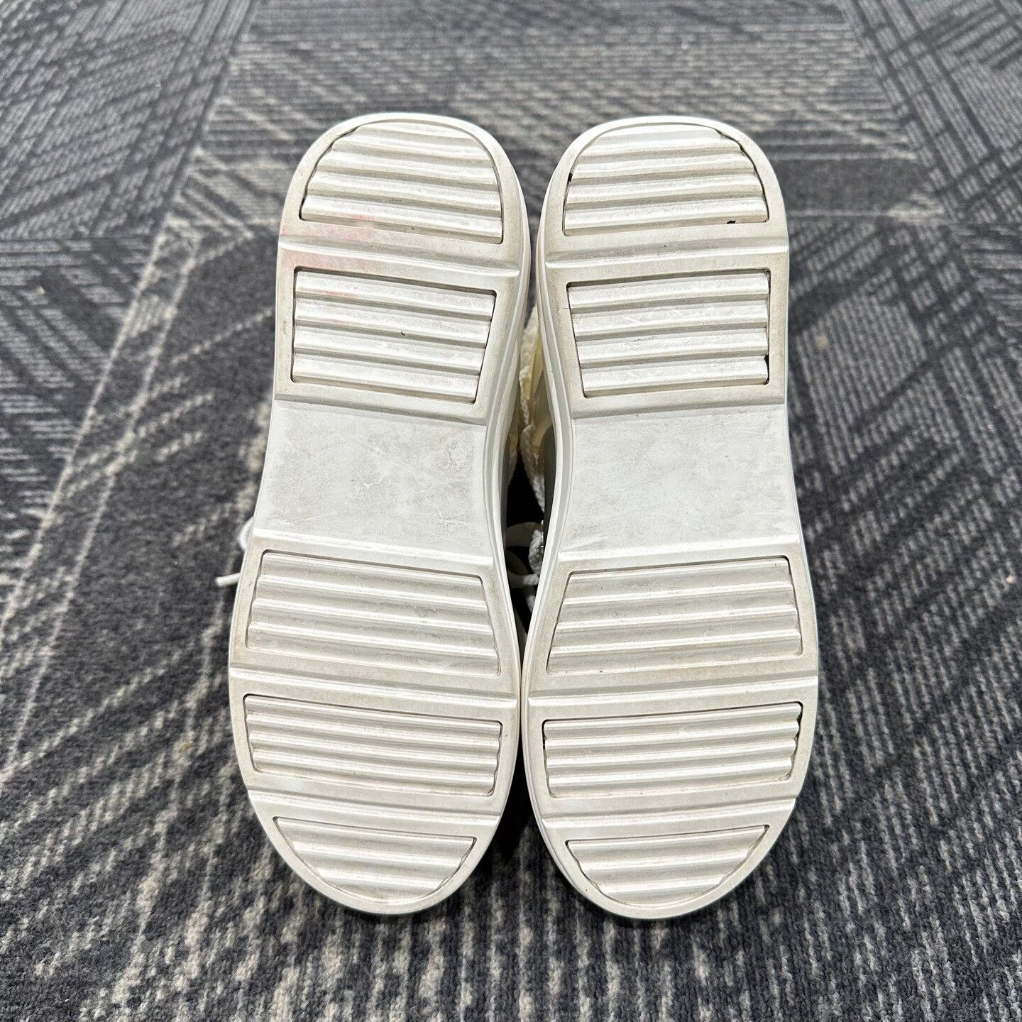 Moncler Moncler Metallic Shearling Snow Boots 36 Size US 6 / IT 36 - 7 Thumbnail