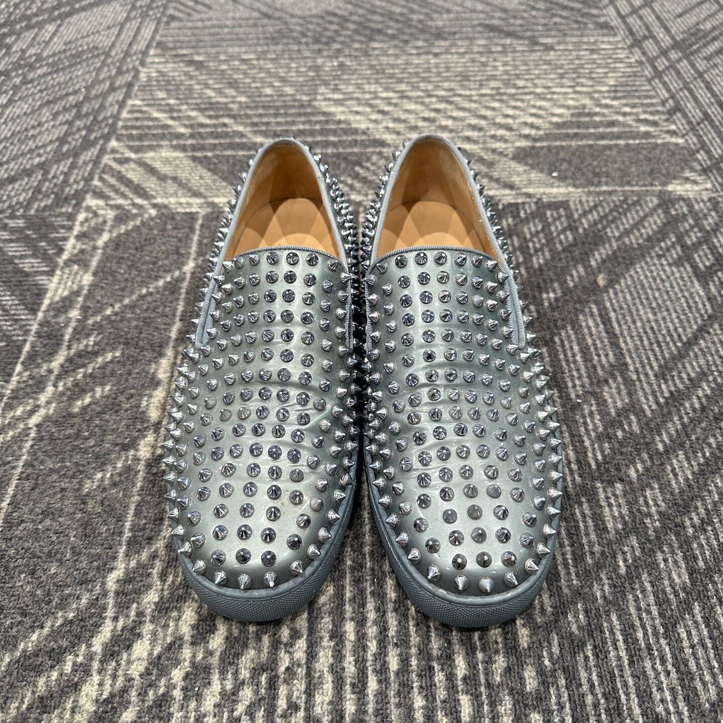 Christian Louboutin Christian Louboutin Studded Gray Slip Ons 42.5 Size US 9.5 / EU 42-43 - 3 Thumbnail