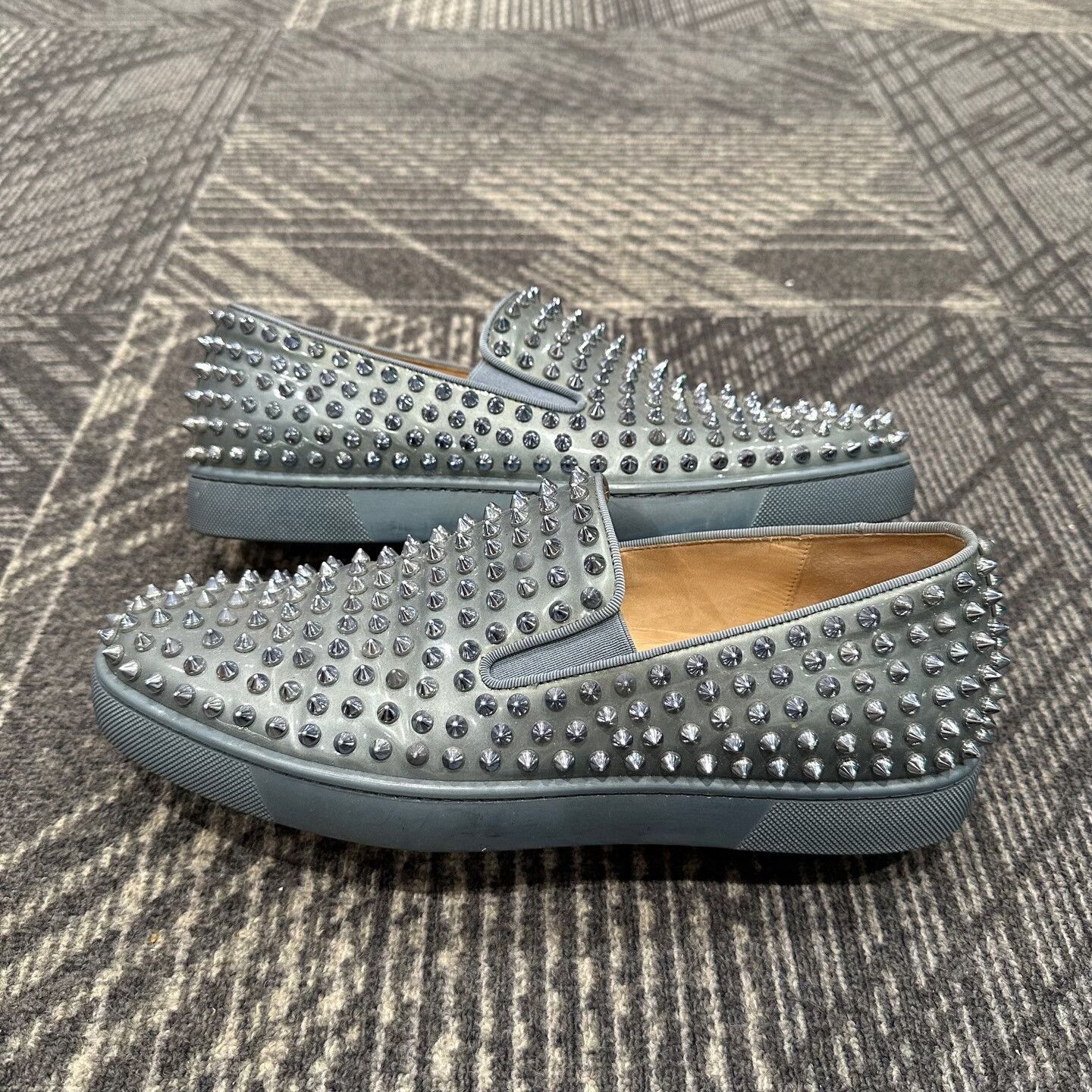 Christian Louboutin Christian Louboutin Studded Gray Slip Ons 42.5 Size US 9.5 / EU 42-43 - 5 Thumbnail