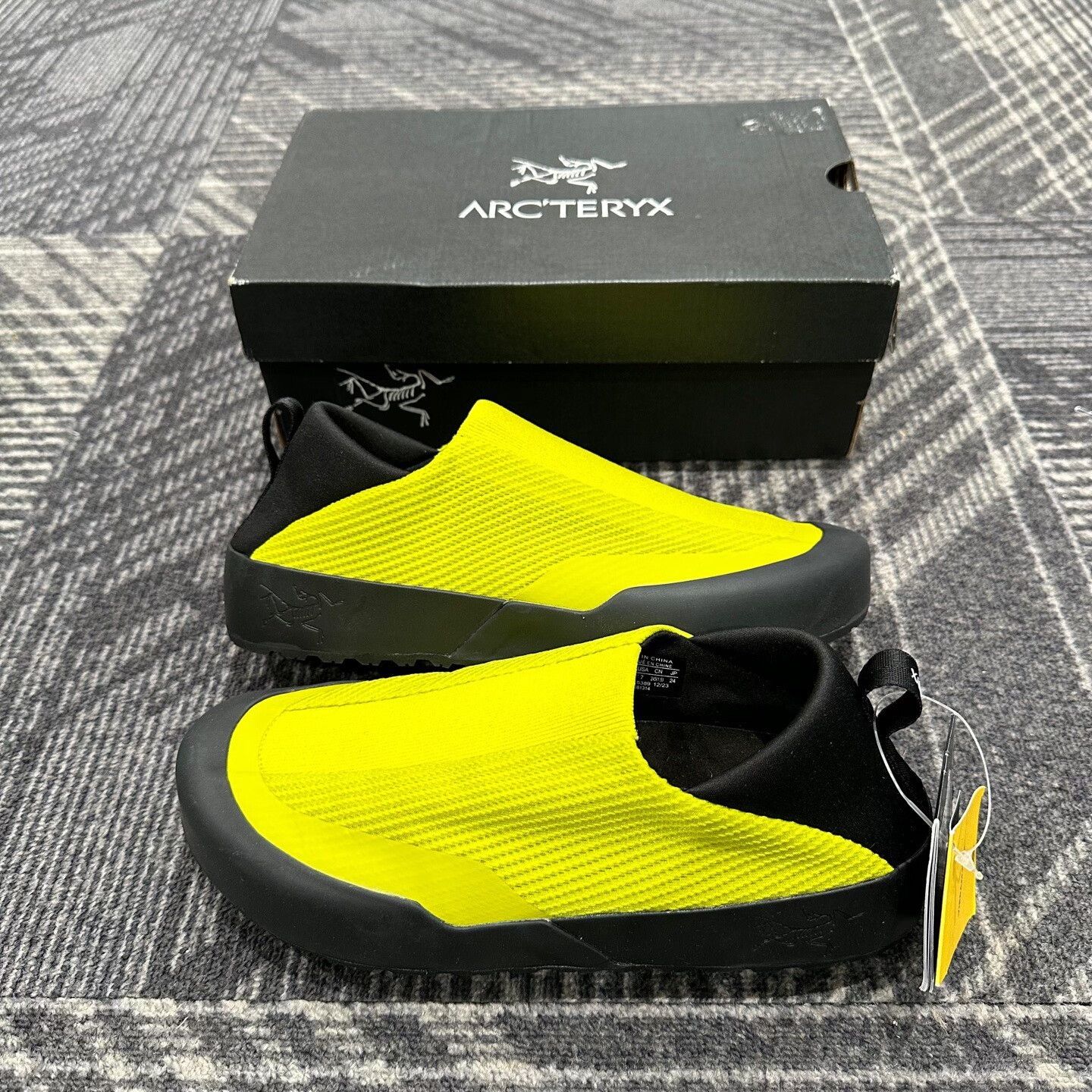 Arc'teryx Arc'teryx Yellow Kragg Slip On Shoes US 7W Size US 7 / IT 37 - 5 Thumbnail