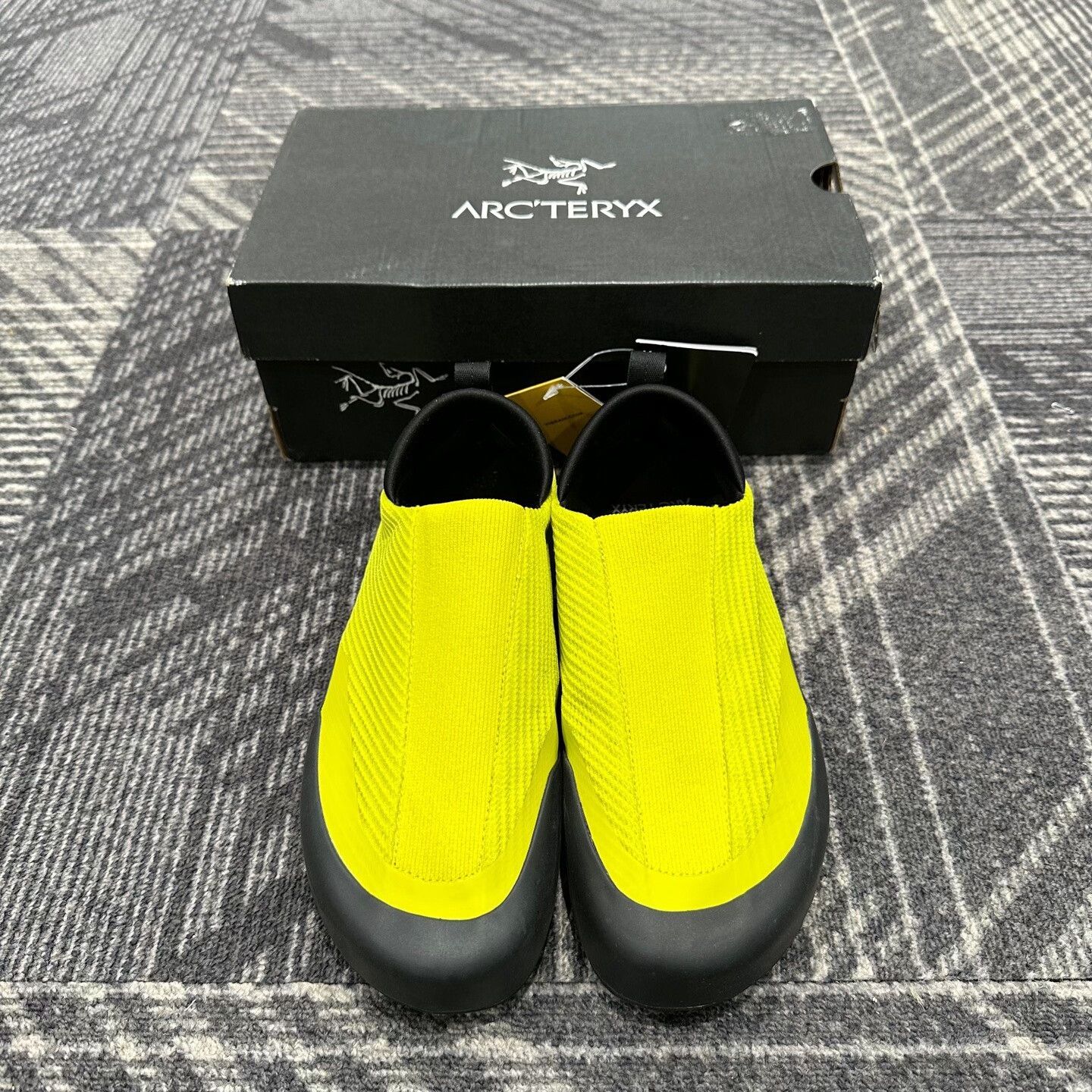 Arc'teryx Arc'teryx Yellow Kragg Slip On Shoes US 7W Size US 7 / IT 37 - 3 Thumbnail