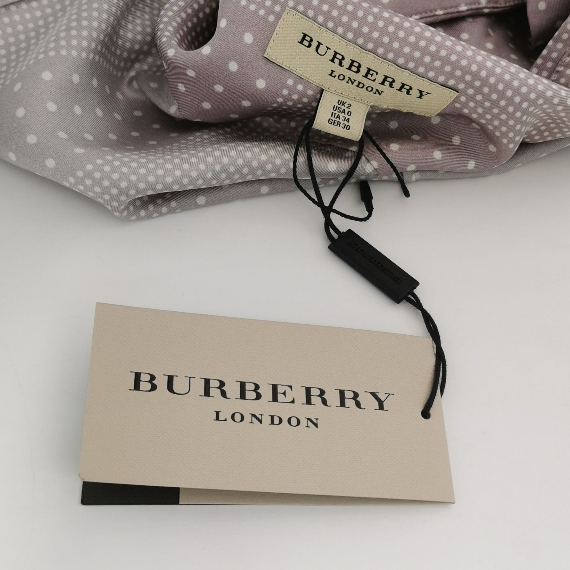 Burberry Burberry Women 0 Button Ups Size XS / US 0-2 / IT 36-38 - 4 Thumbnail