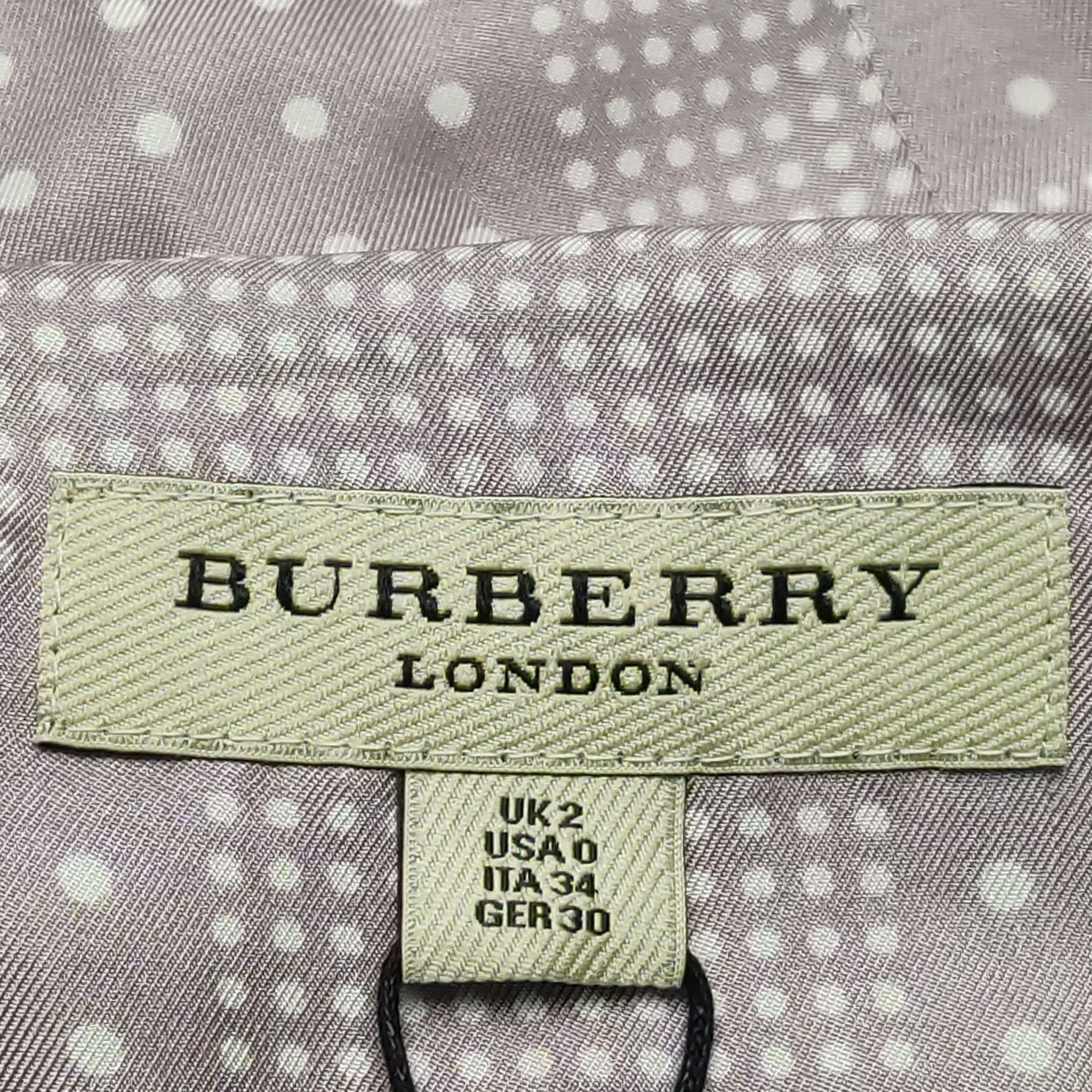 Burberry Burberry Women 0 Button Ups Size XS / US 0-2 / IT 36-38 - 5 Thumbnail