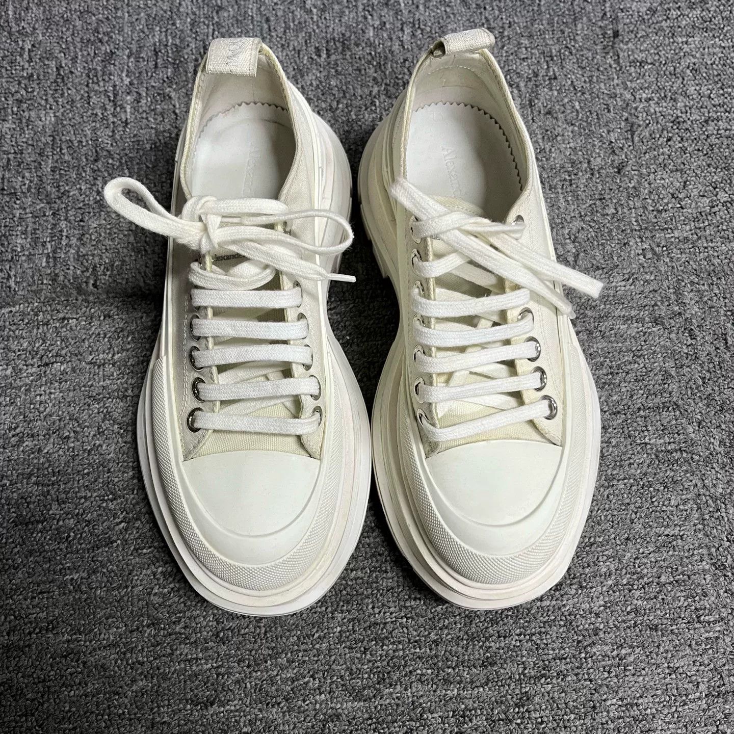 Alexander McQueen Alexander McQueen White Tread Slick Sneakers 36 Size US 6 / IT 36 - 3 Thumbnail