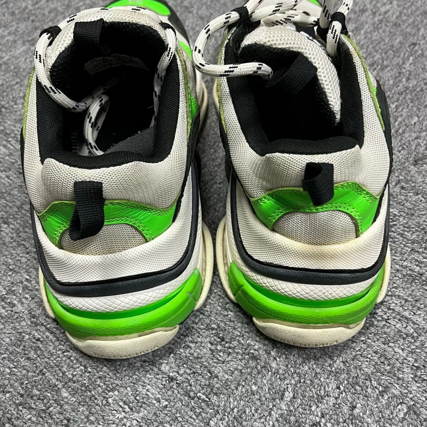 Balenciaga Balenciaga Triple S Neon Green Sneakers 36 Size US 6 / IT 36 - 6 Thumbnail