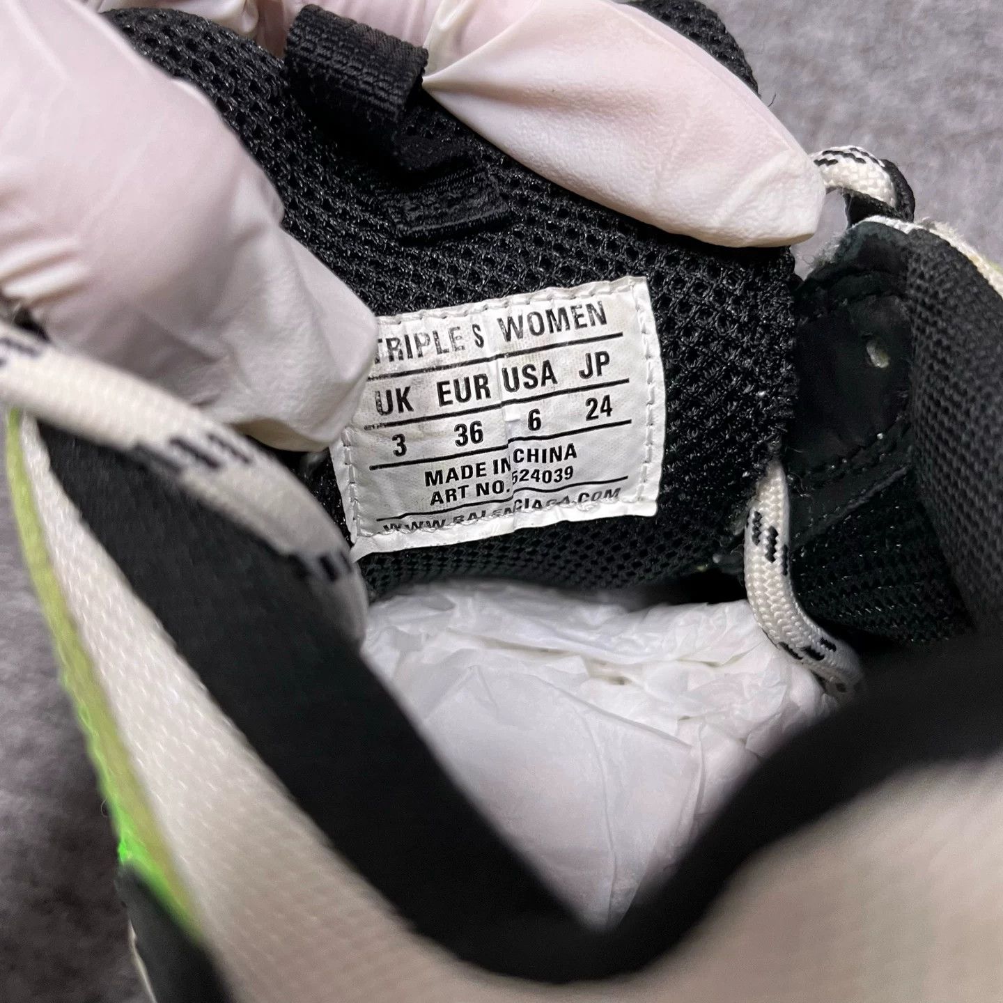 Balenciaga Balenciaga Triple S Neon Green Sneakers 36 Size US 6 / IT 36 - 4 Thumbnail