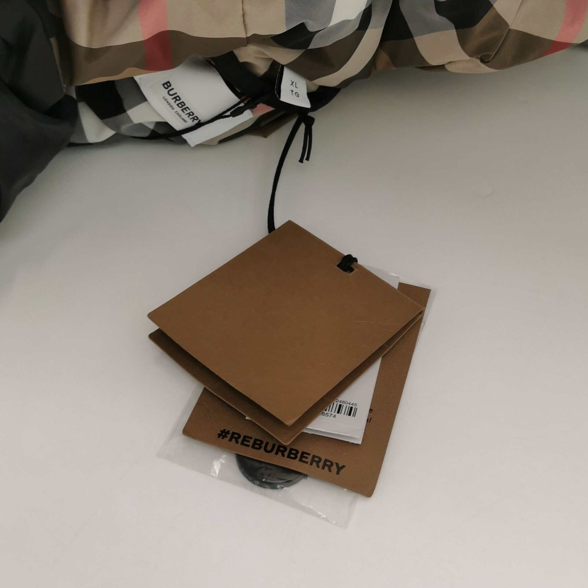 Burberry Burberry Women xl Down Jackets Size XL / US 12-14 / IT 48-50 - 3 Thumbnail