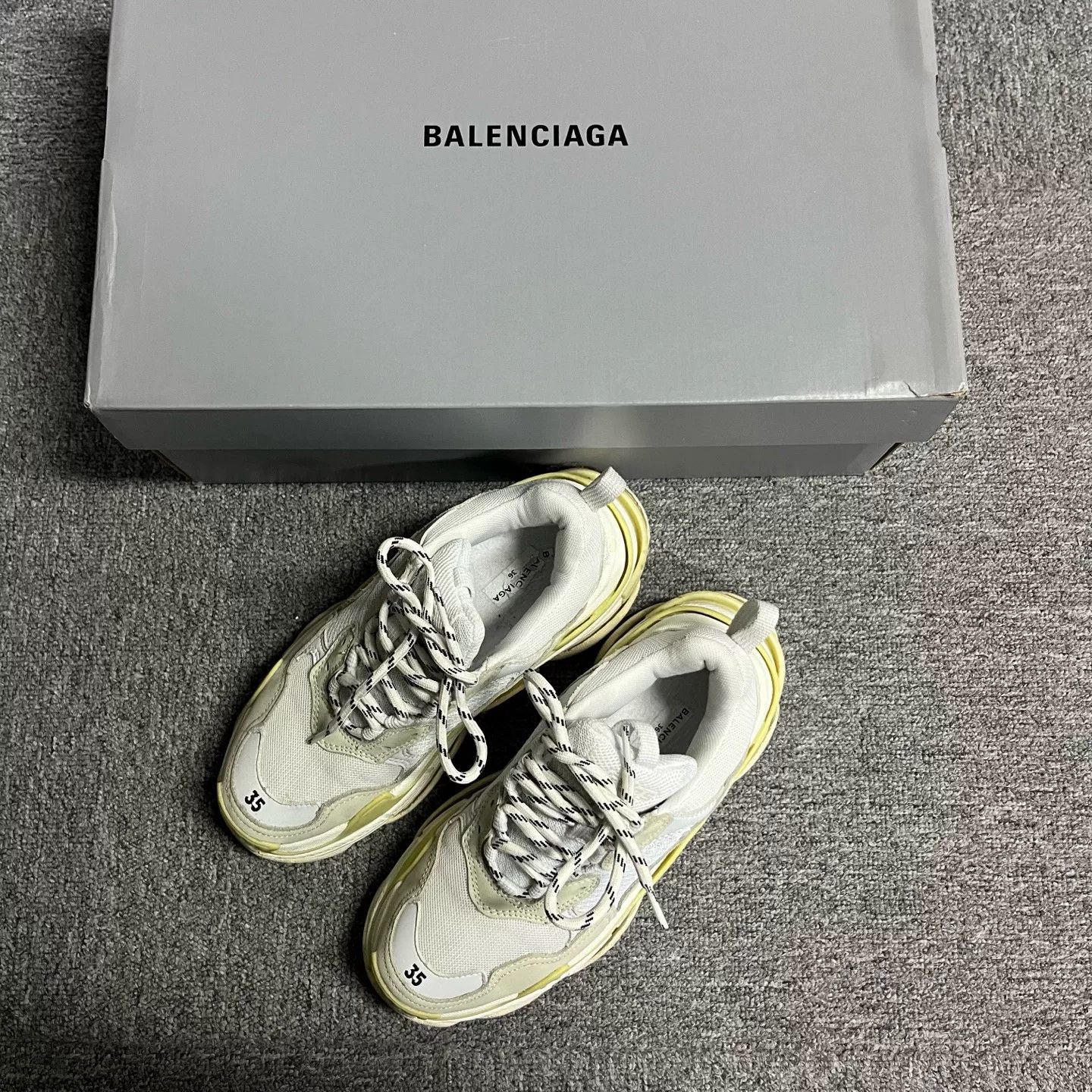 Balenciaga Balenciaga Distressed Triple S Sneakers 35 Size US 4 / IT 34 - 2 Thumbnail