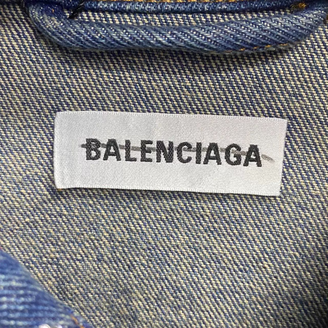 Balenciaga Balenciaga I Love Paris Strass Denim Jacket 36 Size XS / US 0-2 / IT 36-38 - 4 Thumbnail