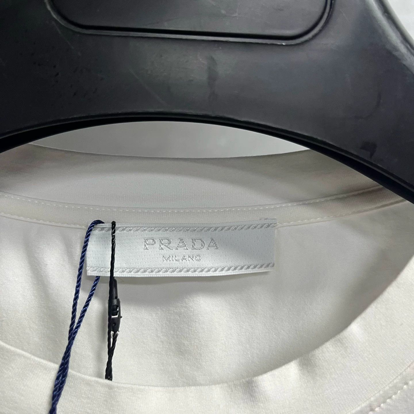 Prada Prada Logo Embroidered T-Shirt Size M Size US M / EU 48-50 / 2 - 3 Thumbnail