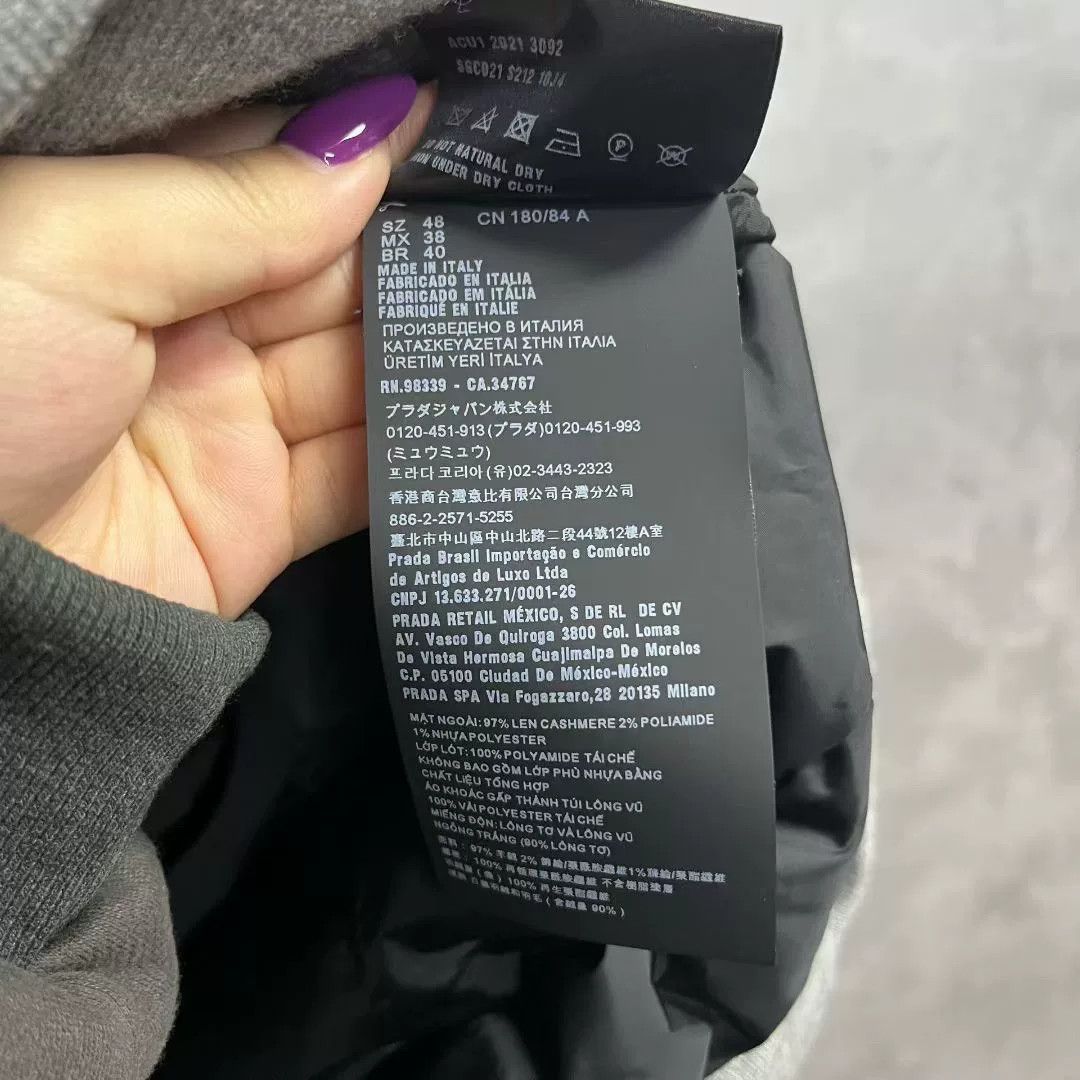 Prada Prada Cashmere Blend Hooded Down Jacket 48 Size US M / EU 48-50 / 2 - 5 Thumbnail