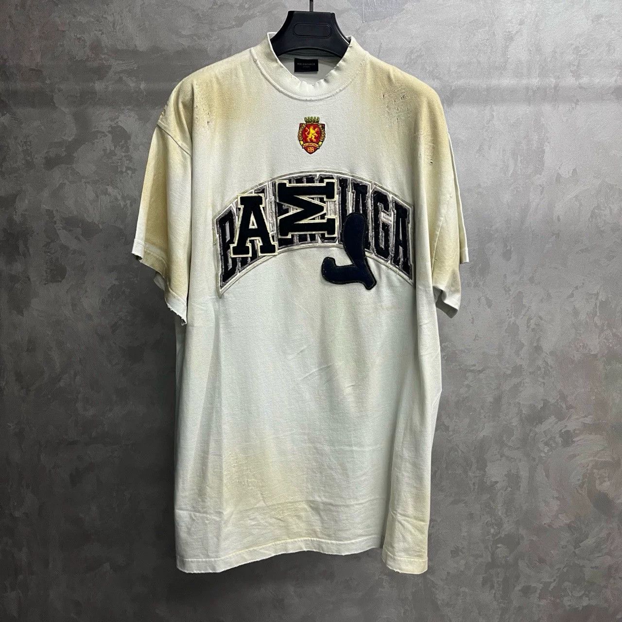 Balenciaga Balenciaga Distressed Embroidered Logo T-Shirt Size 2 Size US M / EU 48-50 / 2 - 2 Thumbnail