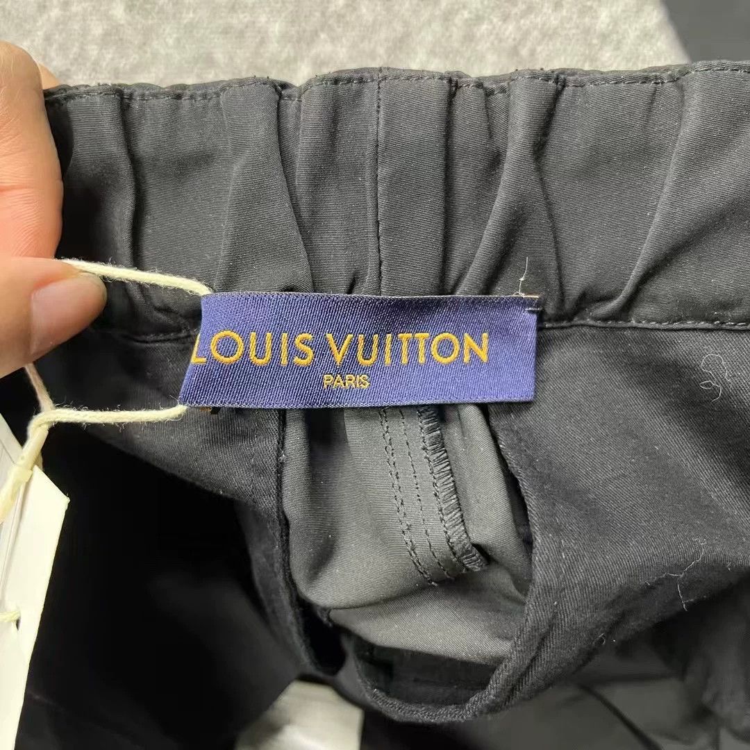 Louis Vuitton Louis Vuitton Multi-Pocket Cargo Pants US 31 Size US 31 - 3 Thumbnail