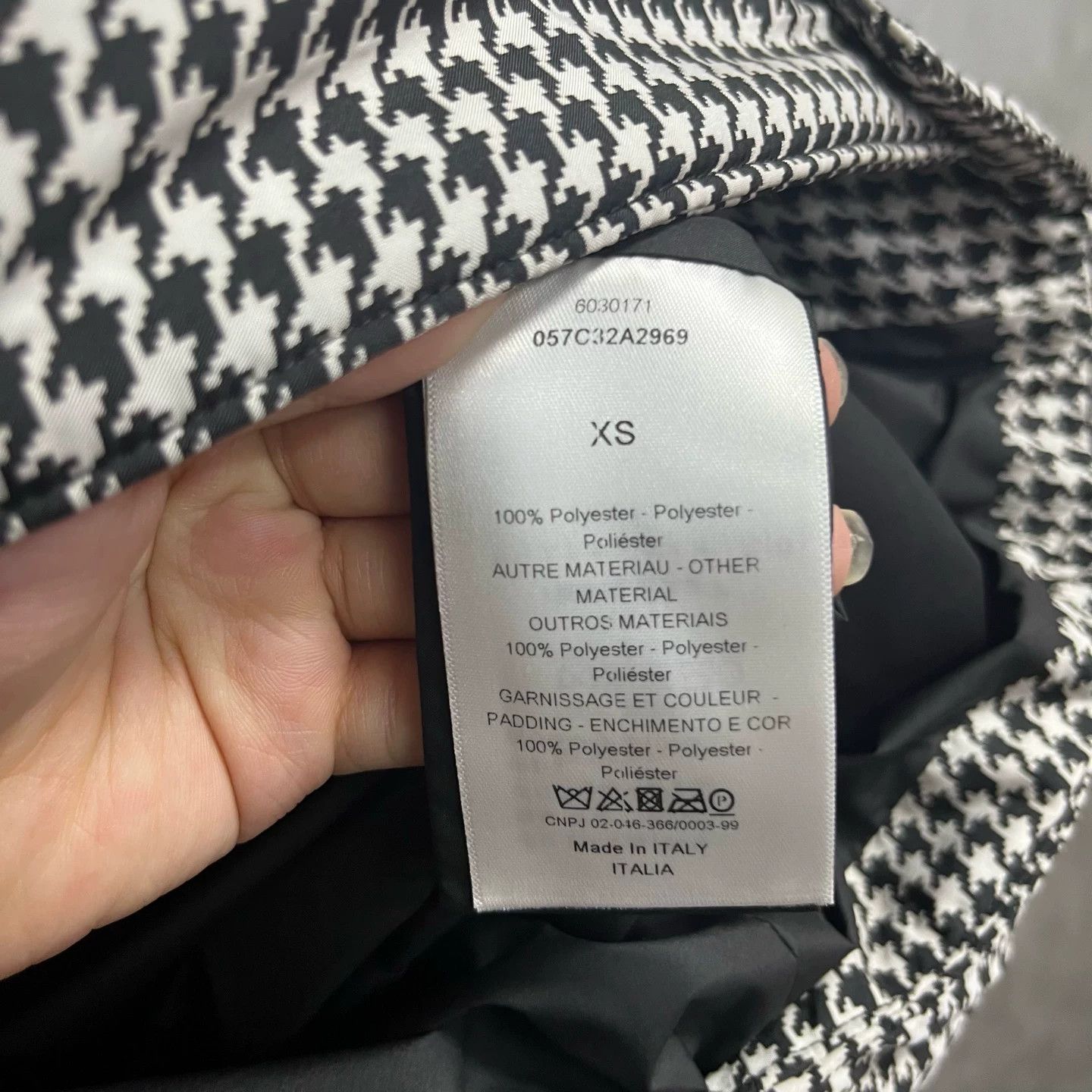 Dior Dior Houndstooth Logo Puffer Vest XS Size US XS / EU 42 / 0 - 5 Thumbnail