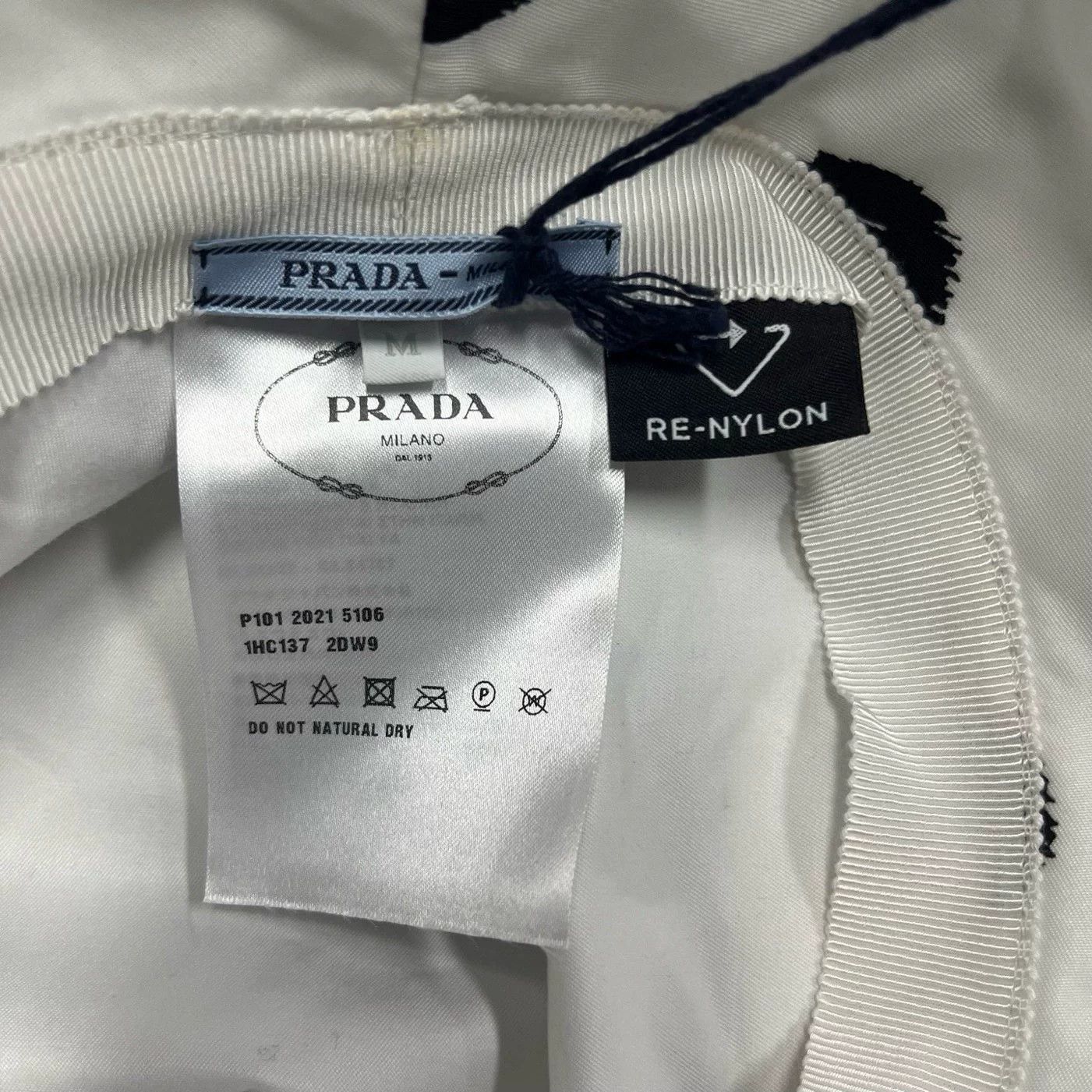 Prada Prada Polka Dot Re-Nylon Bucket Hat M Size ONE SIZE - 4 Thumbnail