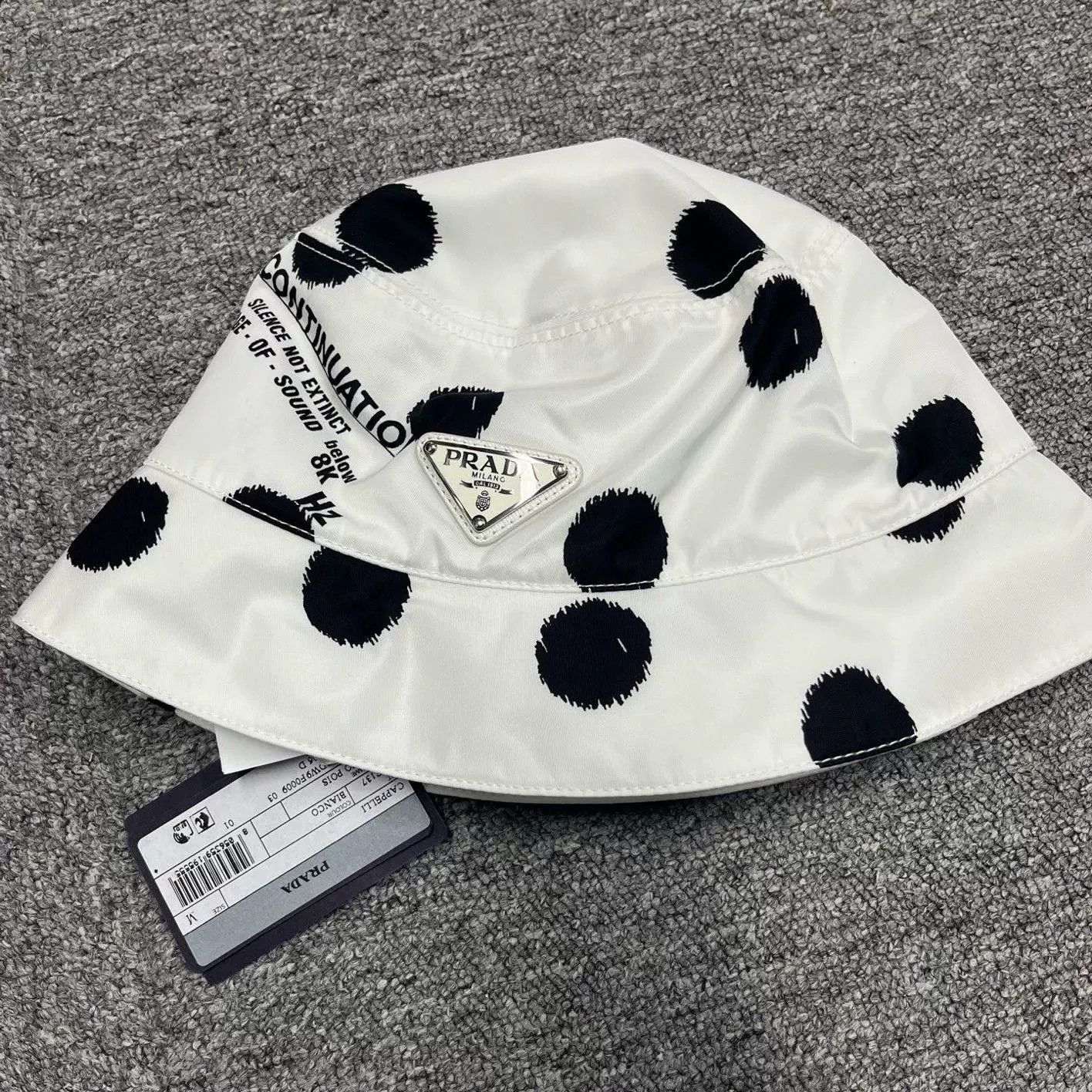 Prada Prada Polka Dot Re-Nylon Bucket Hat M Size ONE SIZE - 2 Thumbnail