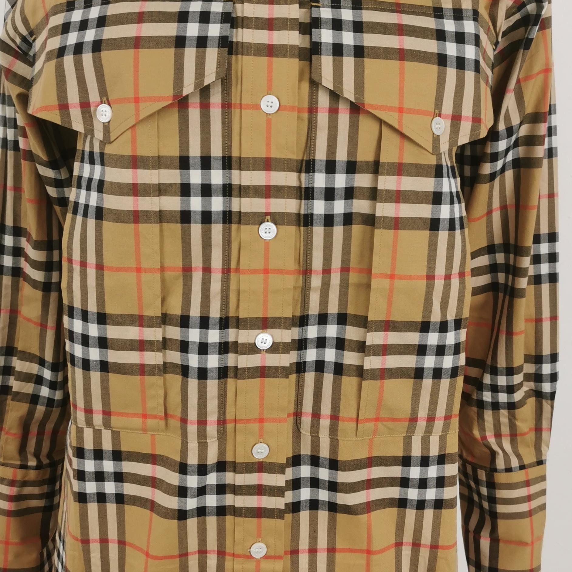 Burberry Burberry Women 2 Button Ups Size XS / US 0-2 / IT 36-38 - 3 Thumbnail