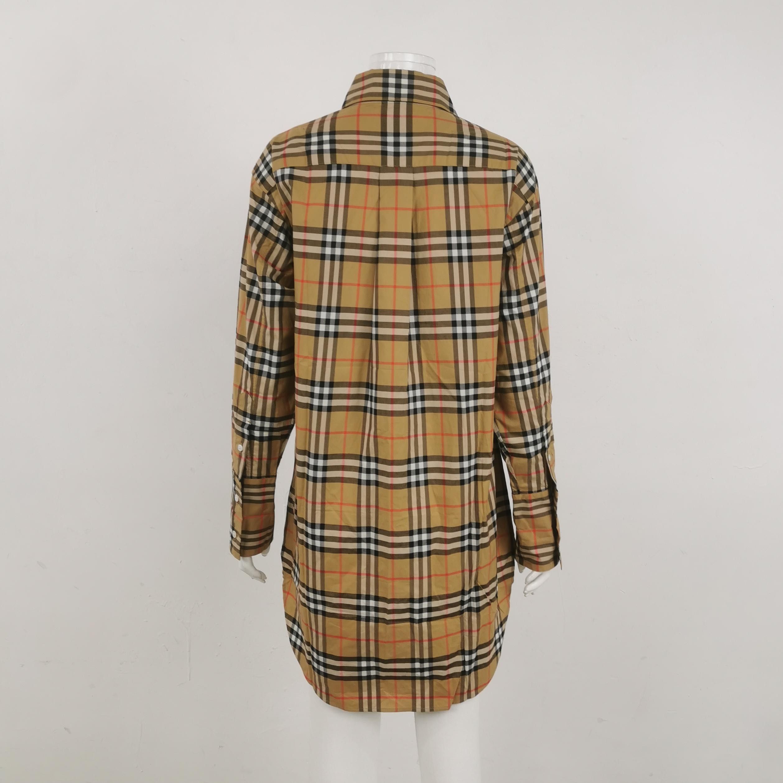 Burberry Burberry Women 2 Button Ups Size XS / US 0-2 / IT 36-38 - 2 Thumbnail