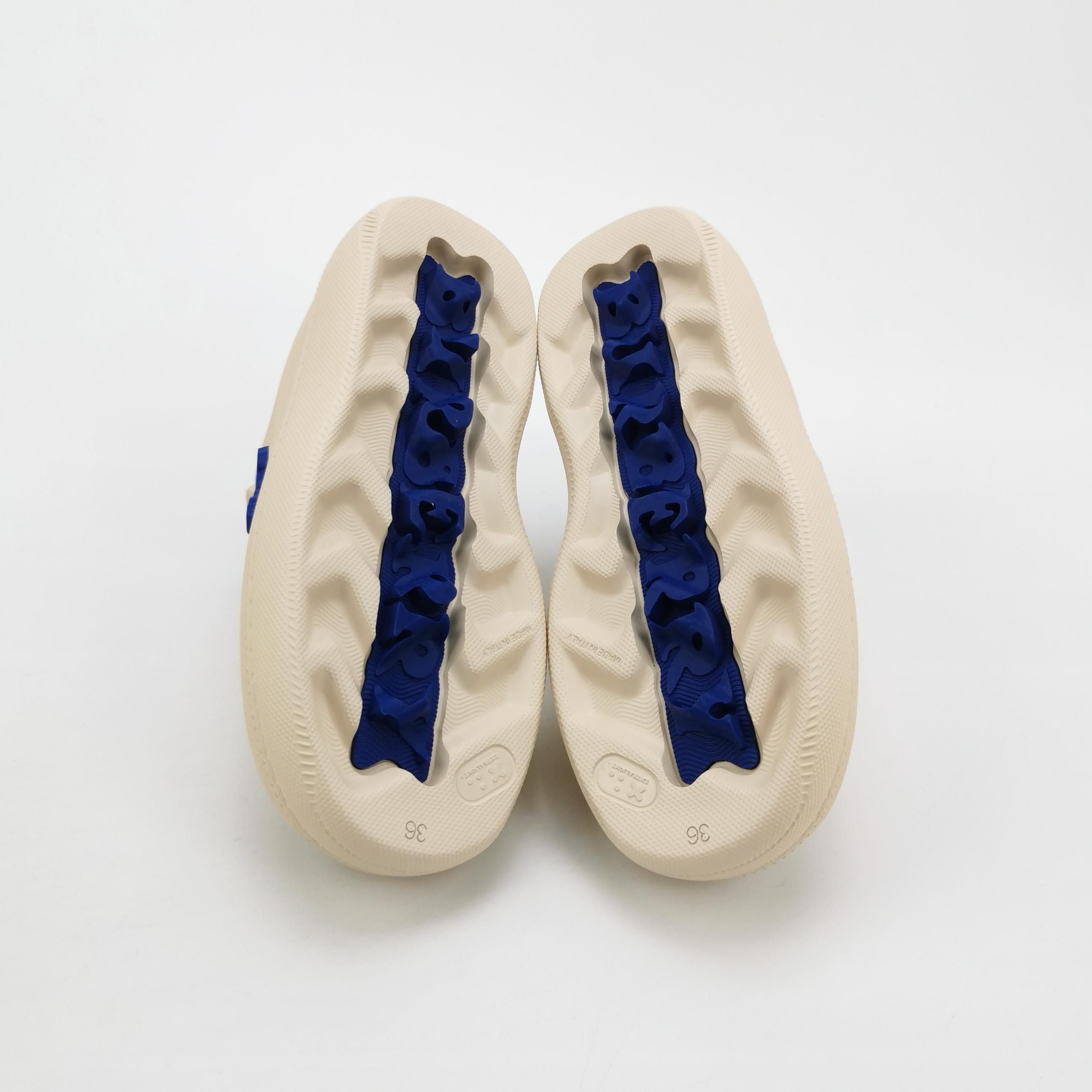 Burberry Burberry Women 6 Lowtop Sneakers Size US 6 / IT 36 - 5 Thumbnail