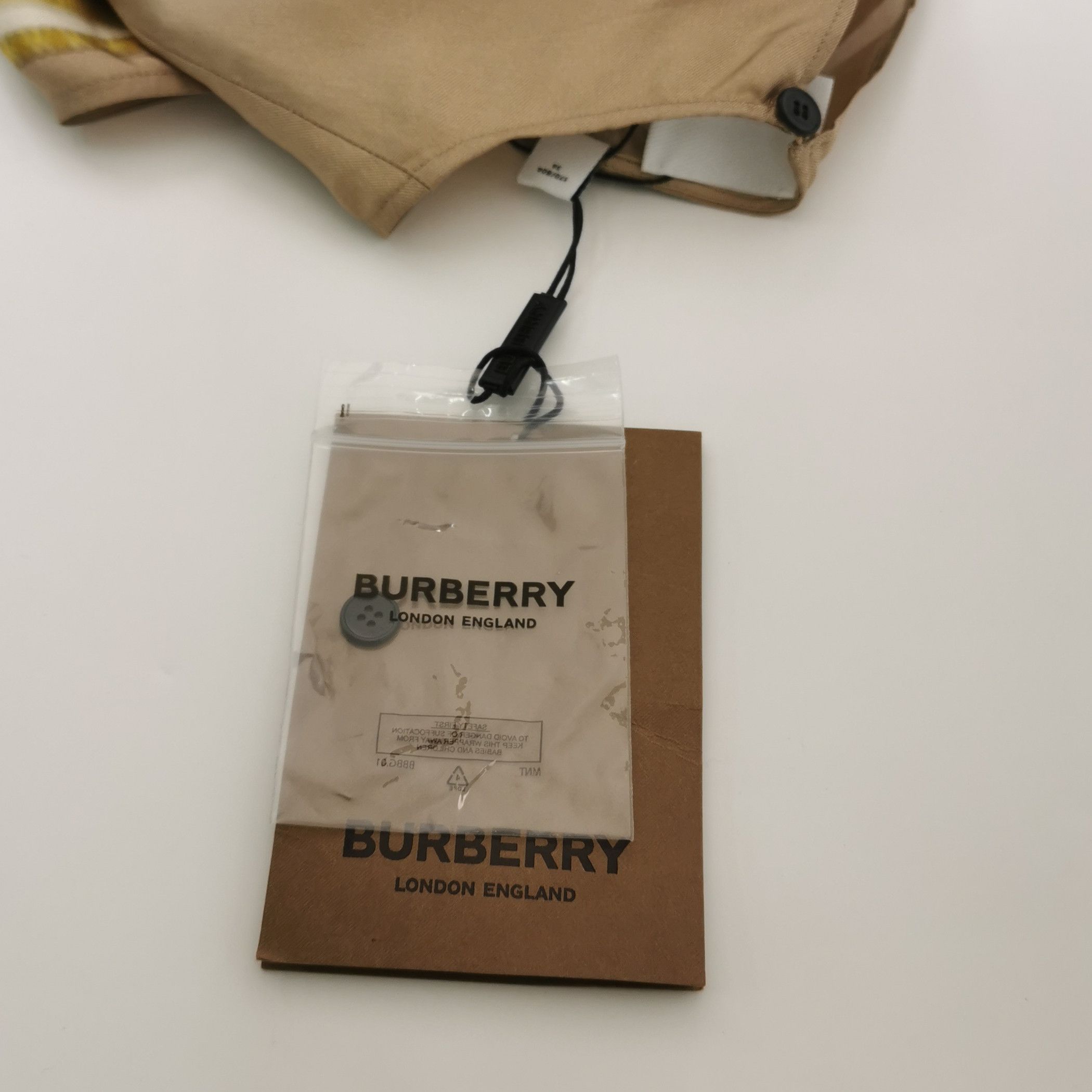 Burberry Burberry Women s Short Sleeve Shirts Size S / US 4 / IT 40 - 4 Thumbnail