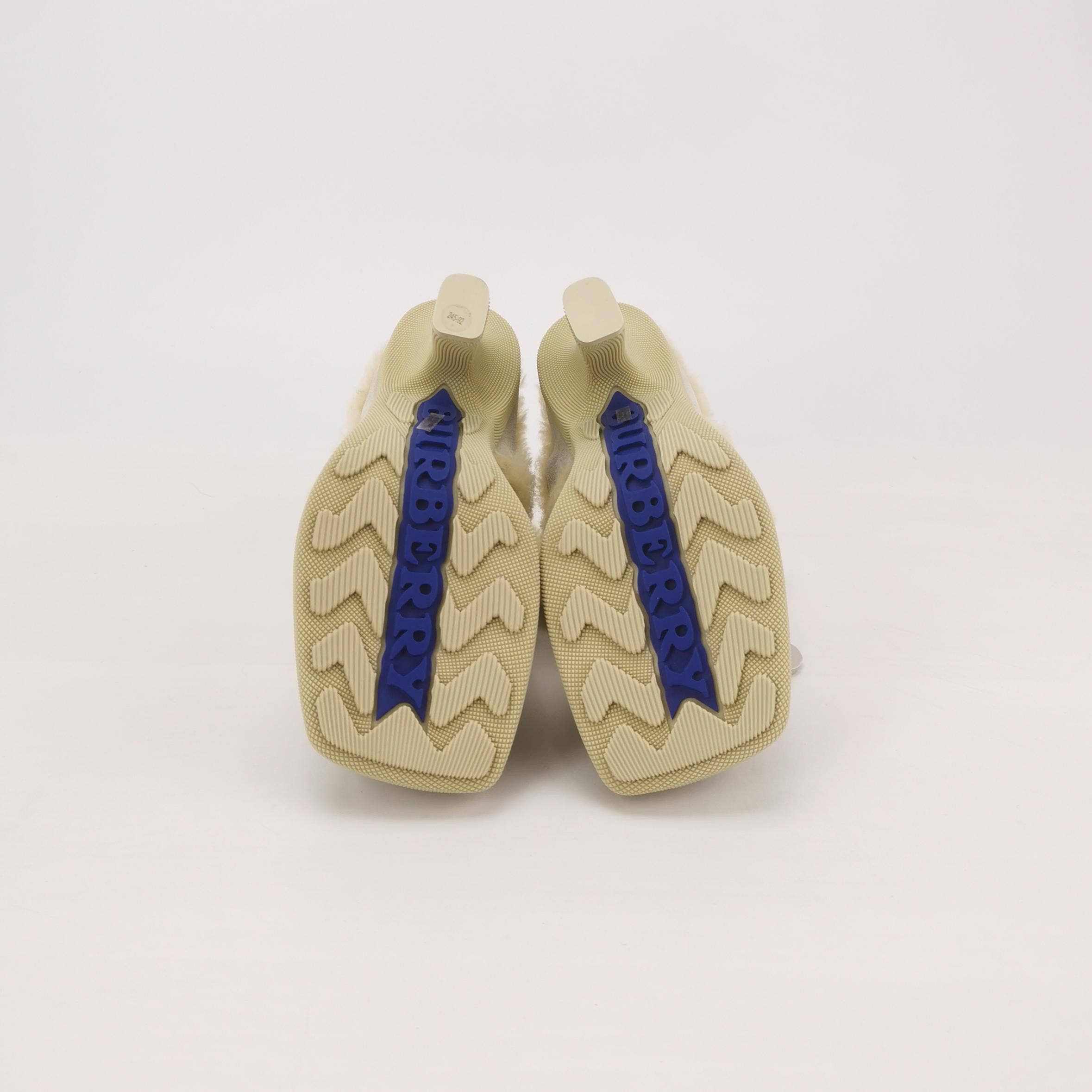 Burberry Burberry Women 8 Sandals Size US 8 / IT 38 - 5 Thumbnail