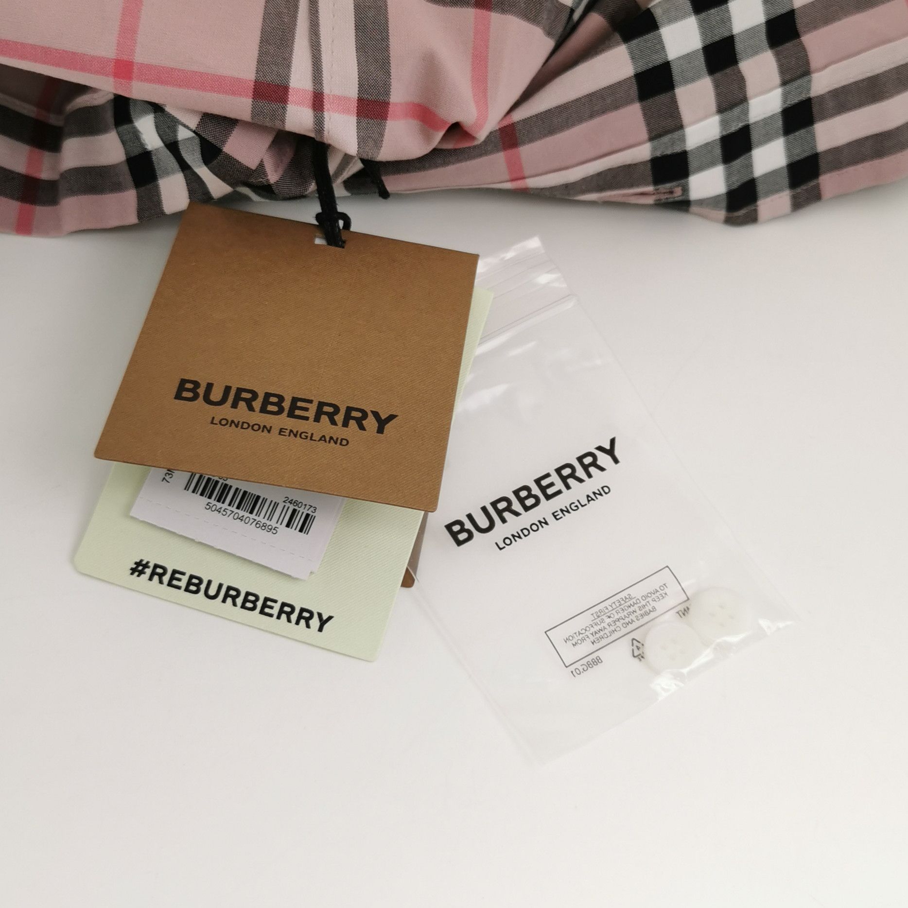 Burberry Burberry Women 2 Button Ups Size XS / US 0-2 / IT 36-38 - 4 Thumbnail