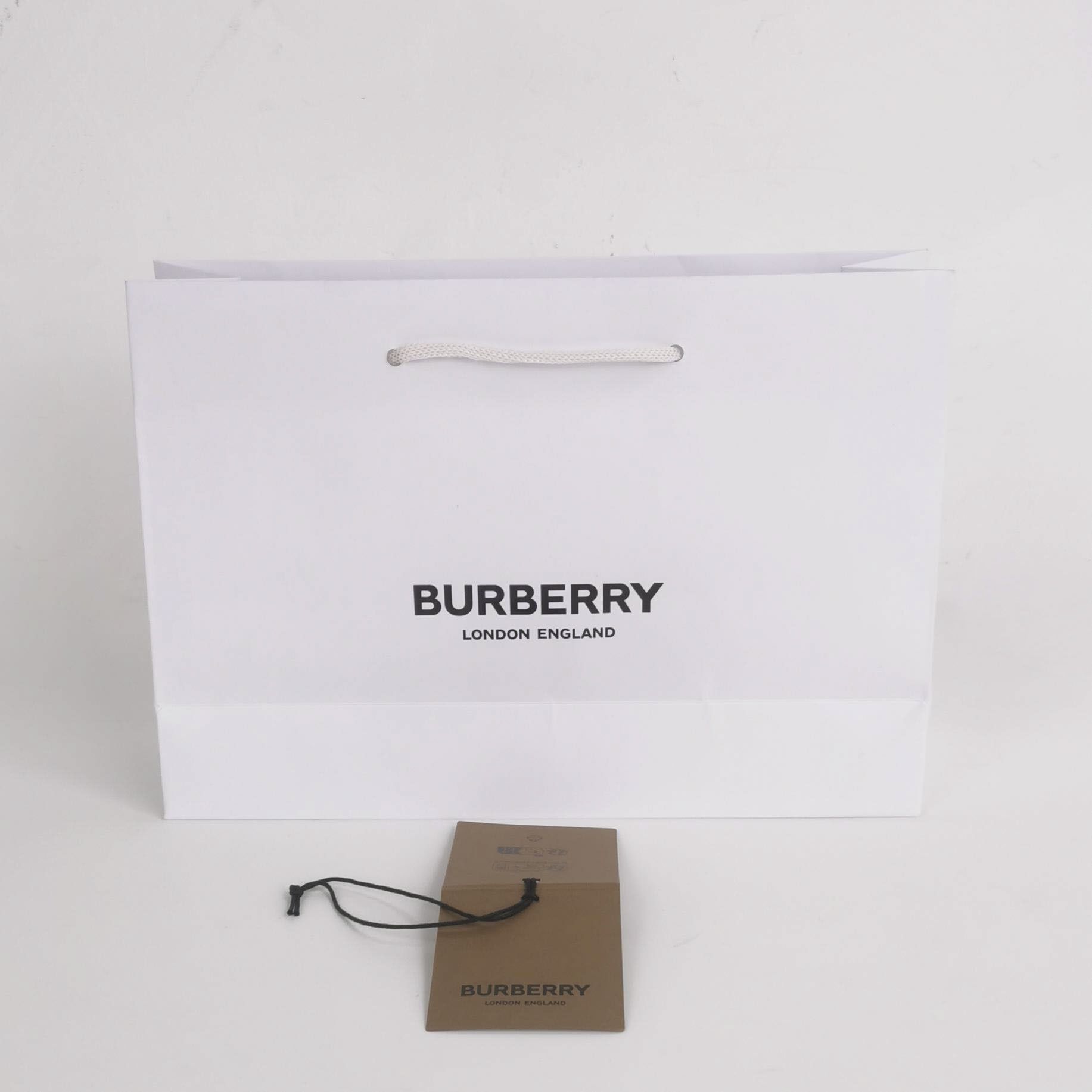 Burberry Burberry Women m Short Sleeve Shirts Size M / US 6-8 / IT 42-44 - 4 Thumbnail