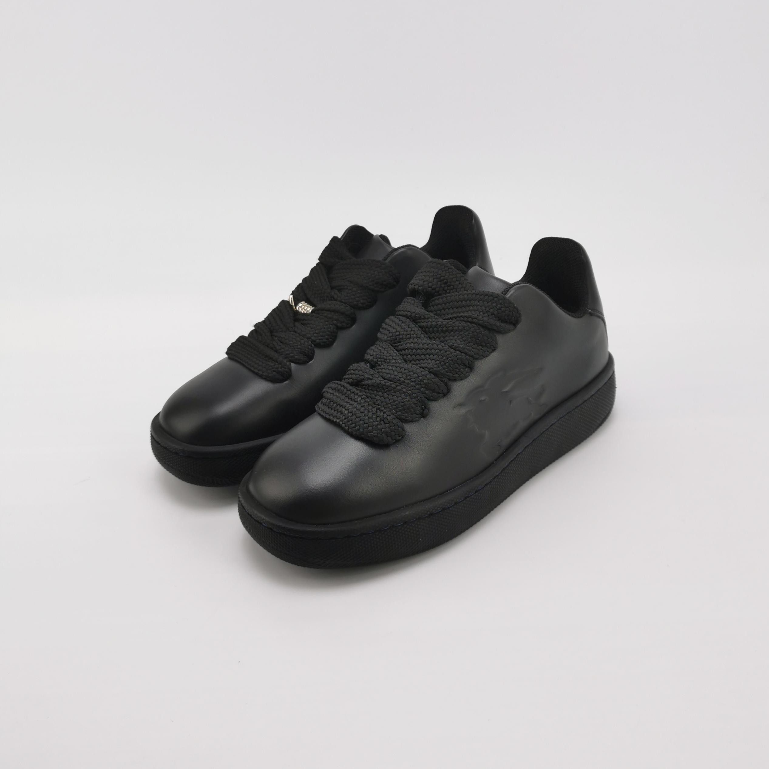 Burberry Burberry Women 7 Lowtop Sneakers Size US 7 / IT 37 - 2 Thumbnail