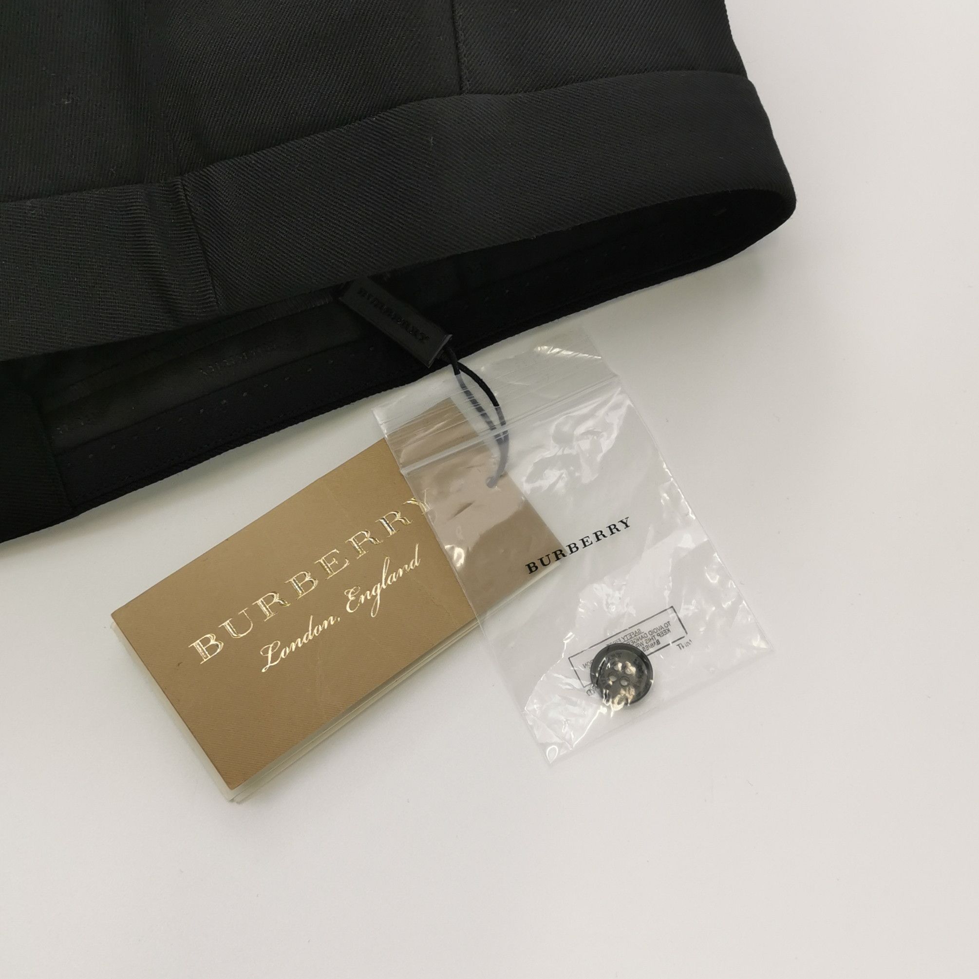 Burberry Burberry Women 2 Pants Size 26" / US 2 / IT 38 - 3 Thumbnail