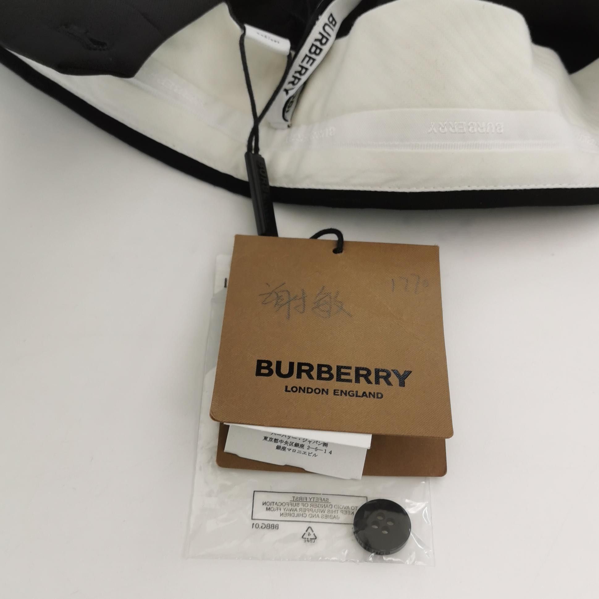 Burberry Burberry Women 0 Shorts Size 25" / US 0 / IT 36 - 3 Thumbnail
