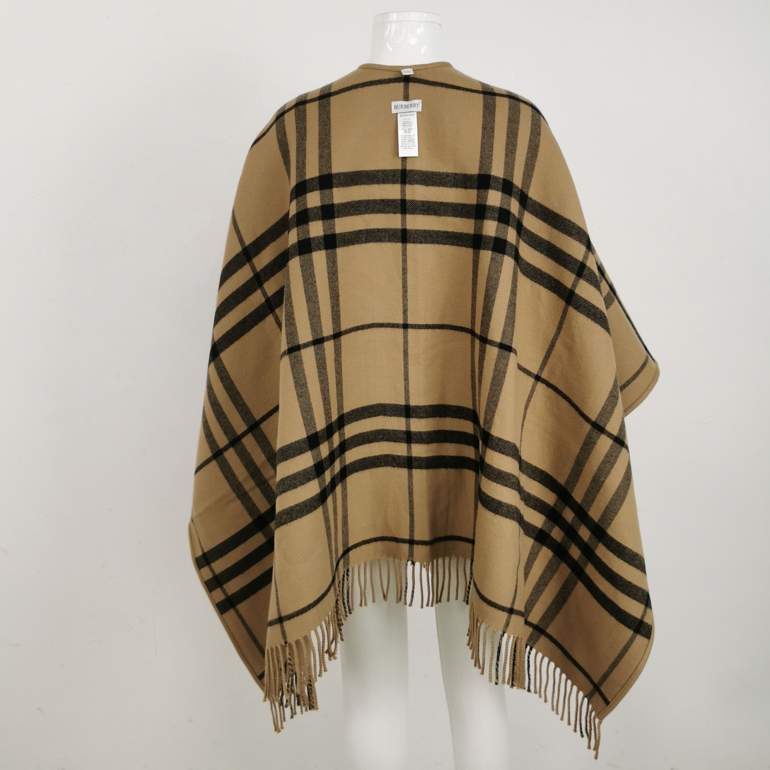 Burberry Burberry Women s Coats Size S / US 4 / IT 40 - 2 Thumbnail