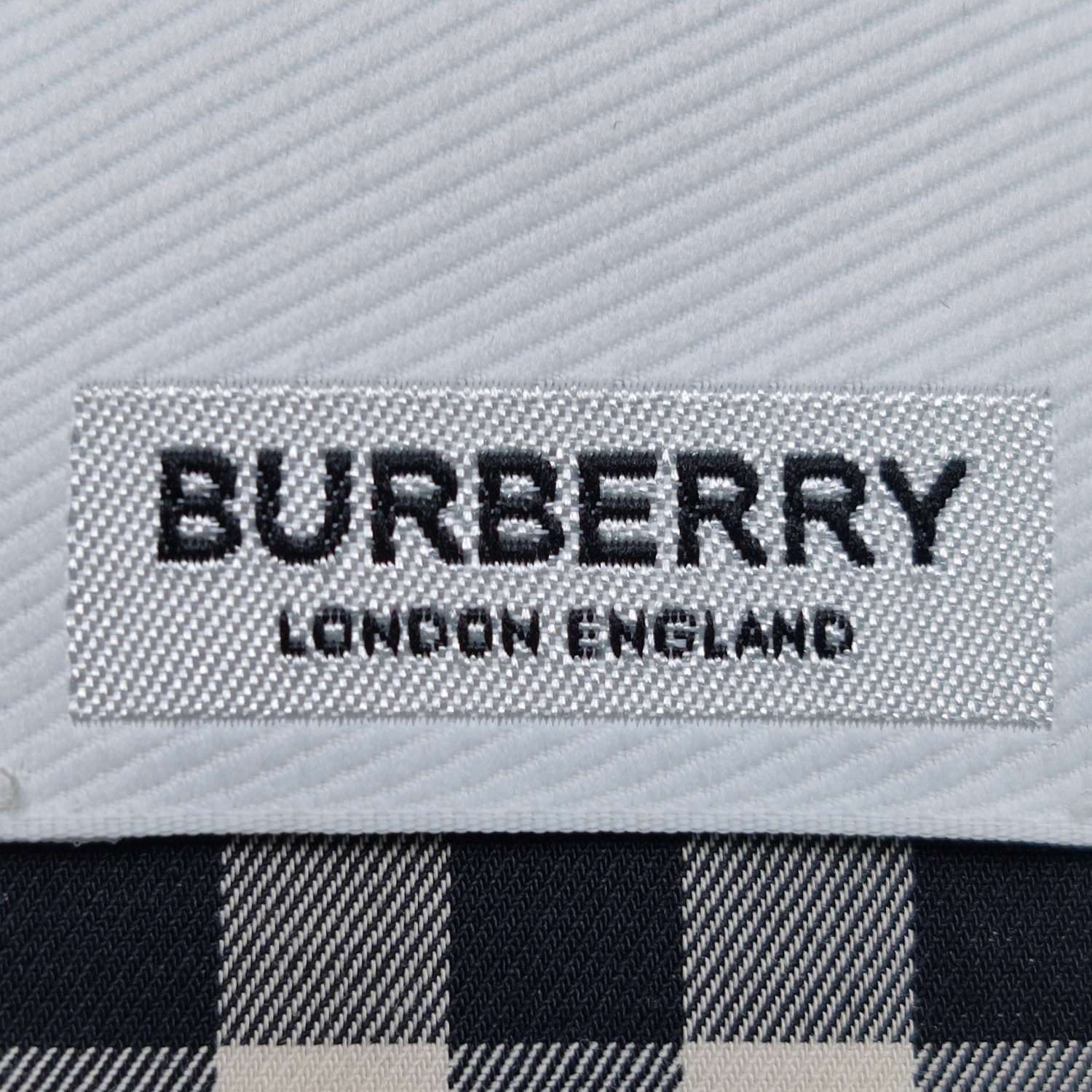 Burberry Burberry Women 2 Button Ups Size XS / US 0-2 / IT 36-38 - 5 Thumbnail