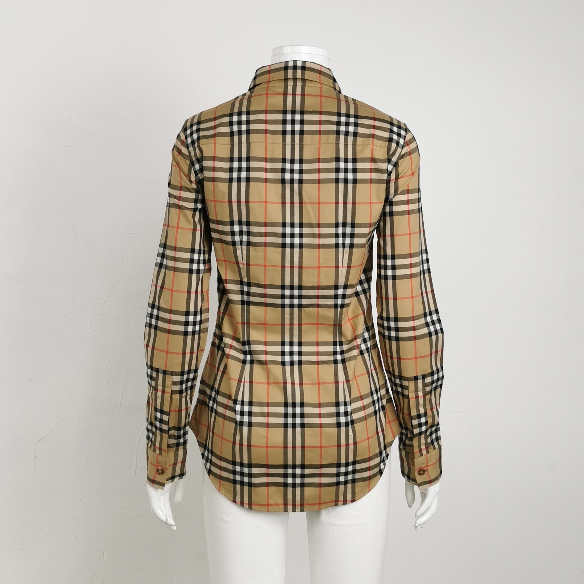 Burberry Burberry Women 2 Button Ups Size XS / US 0-2 / IT 36-38 - 2 Thumbnail