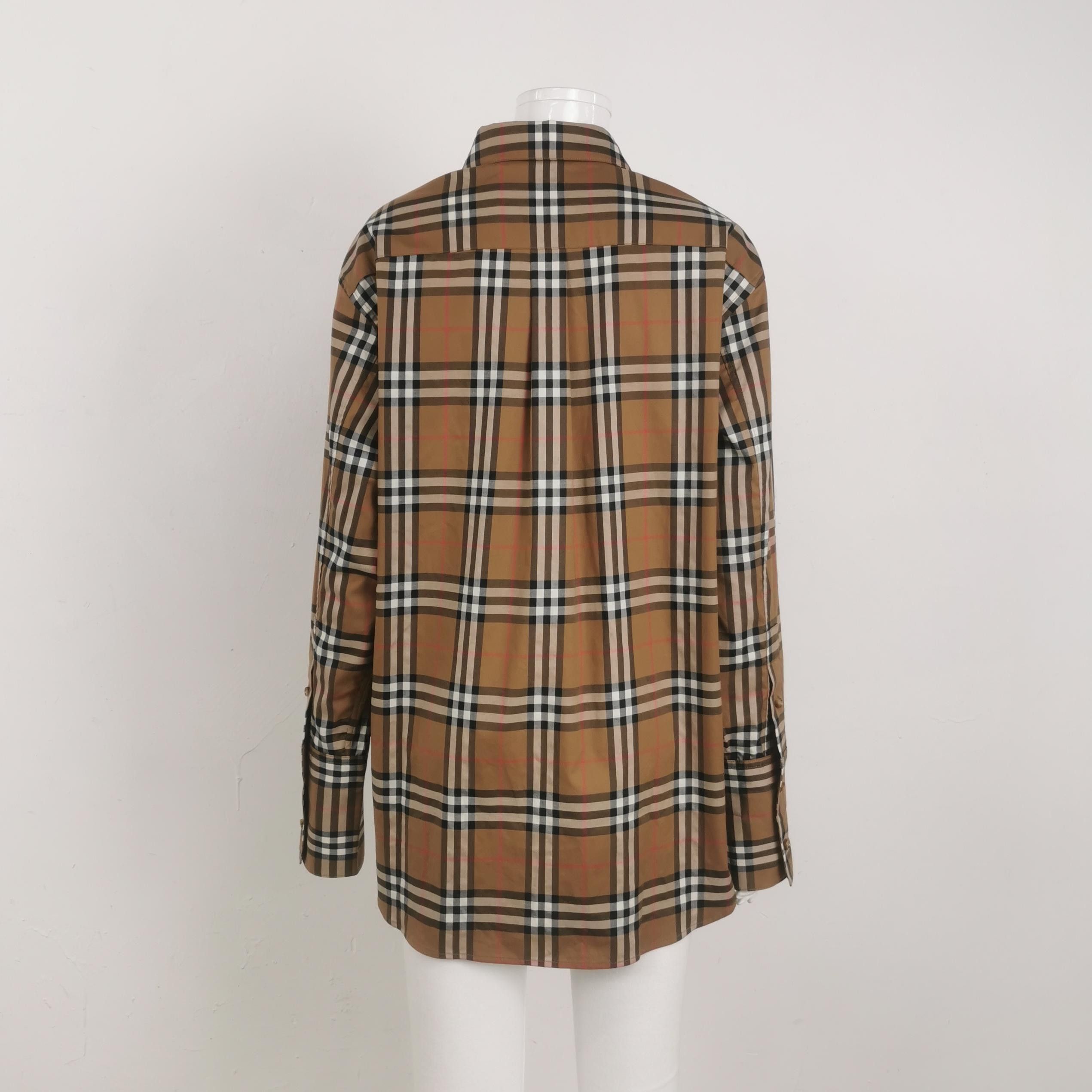 Burberry Burberry Women s Button Ups Size S / US 4 / IT 40 - 2 Thumbnail