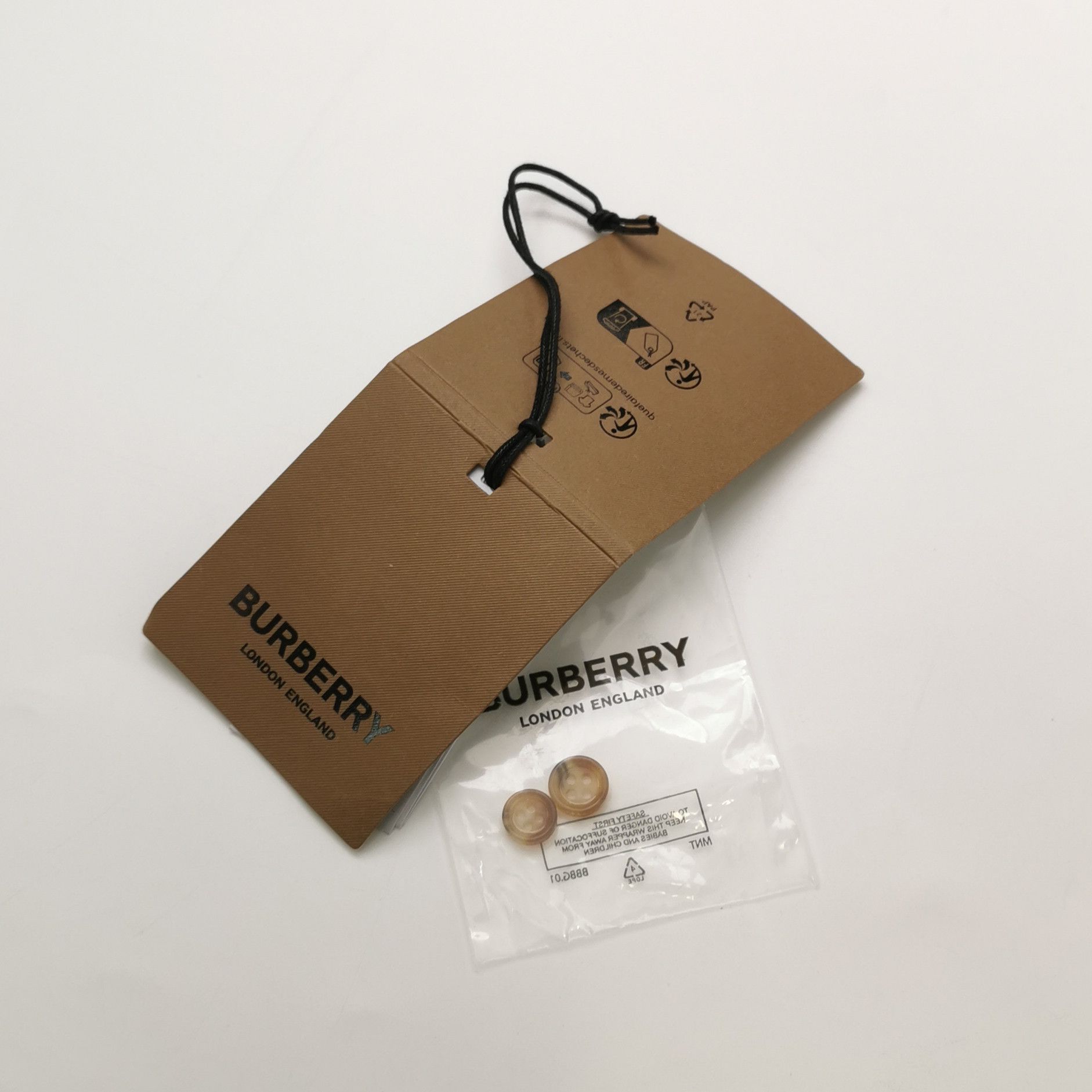 Burberry Burberry Women s Button Ups Size S / US 4 / IT 40 - 4 Thumbnail