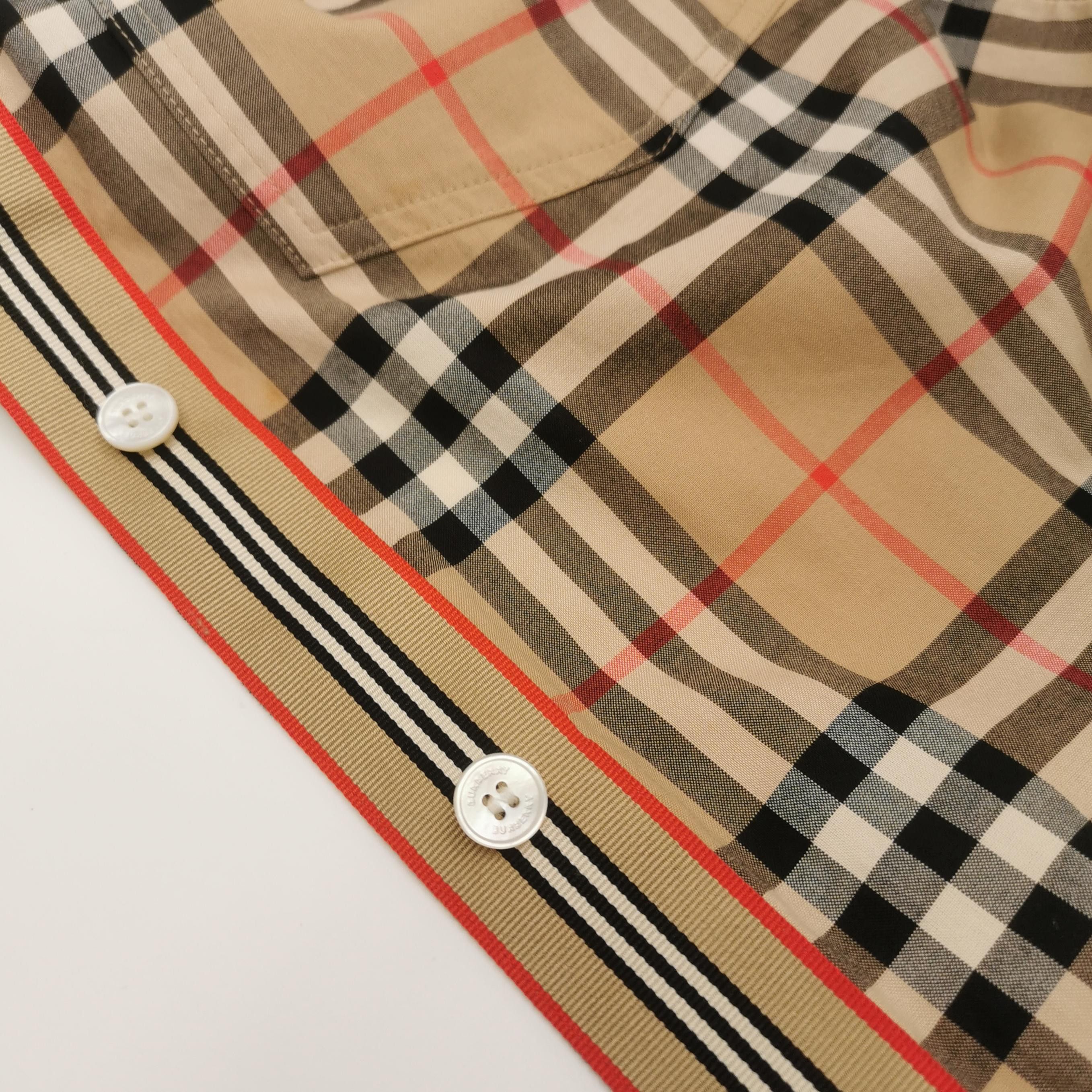 Burberry Burberry Women s Button Ups Size S / US 4 / IT 40 - 3 Thumbnail