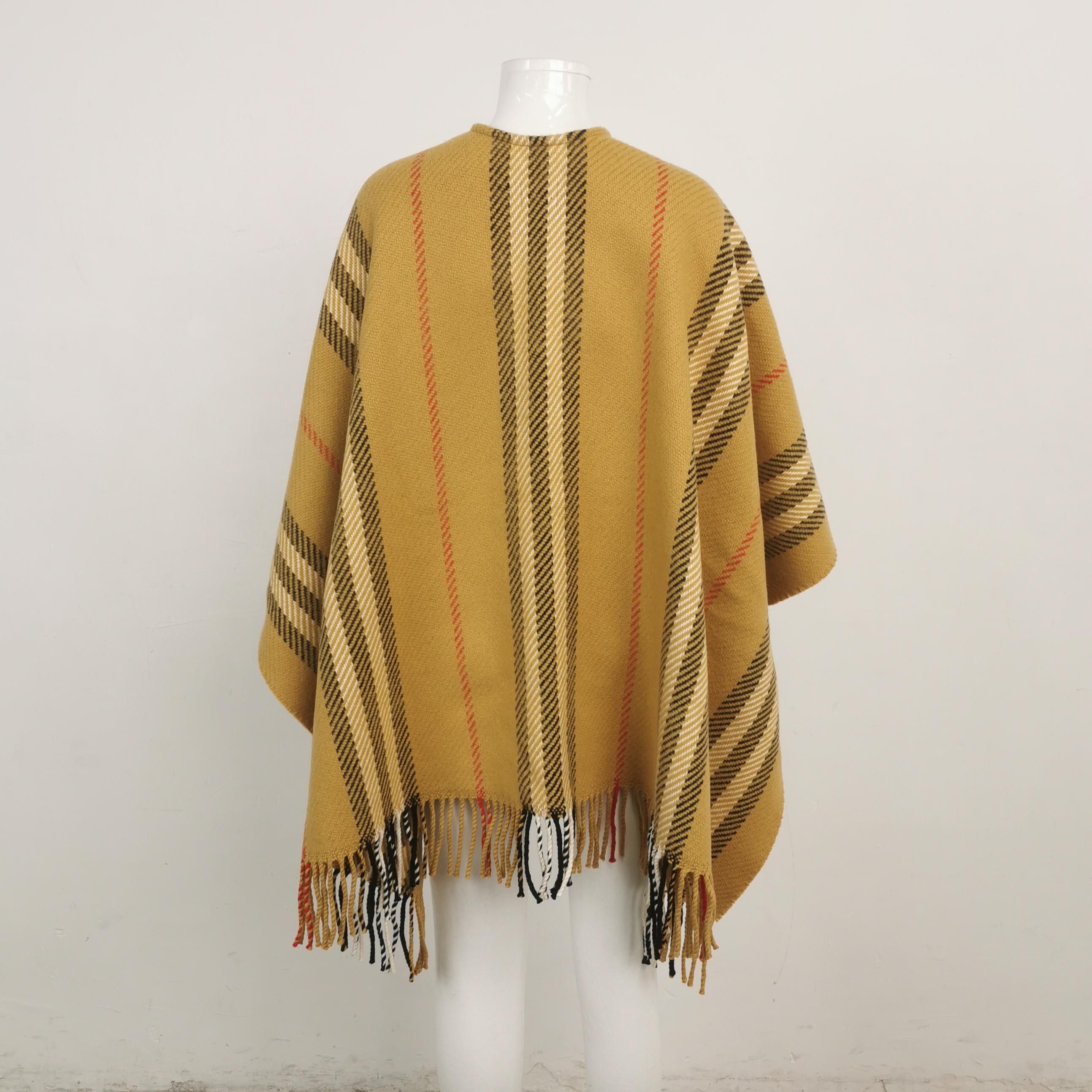 Burberry Burberry Women s Coats Size S / US 4 / IT 40 - 2 Thumbnail