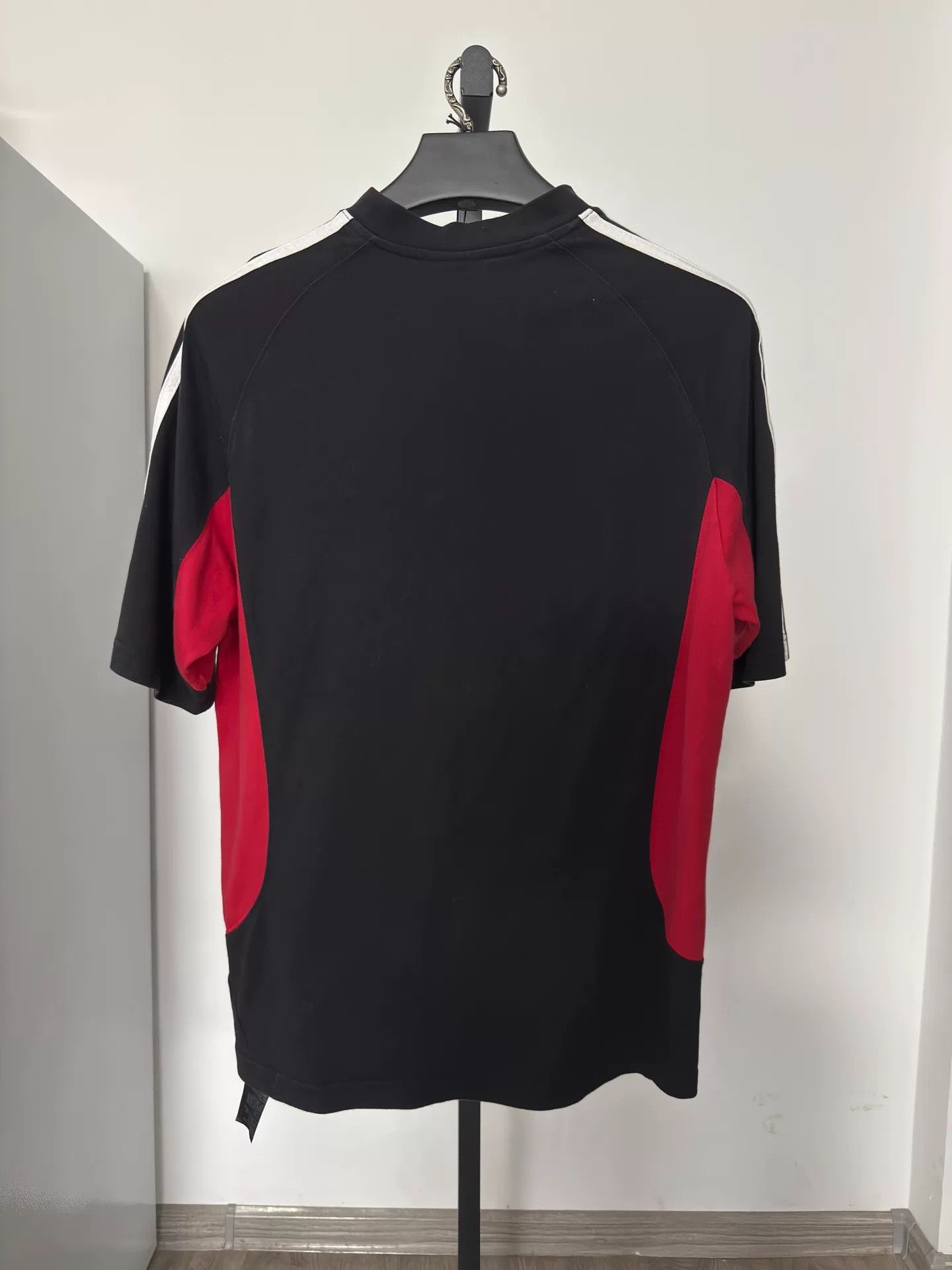 Balenciaga Balenciaga x Adidas Paneled T-Shirt XXS Size US XXS / EU 40 - 3 Thumbnail