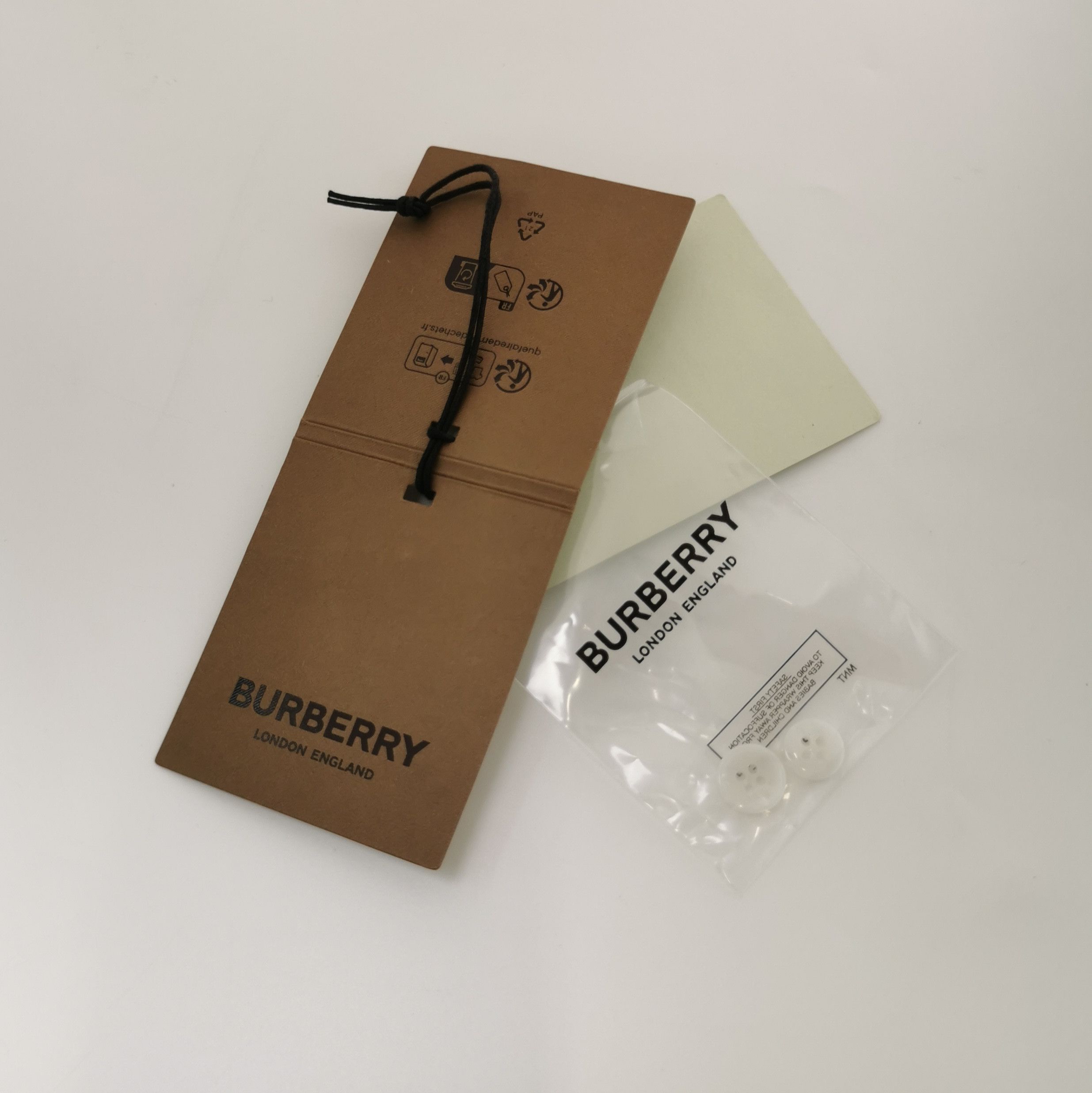 Burberry Burberry Women 0 Button Ups Size XS / US 0-2 / IT 36-38 - 4 Thumbnail