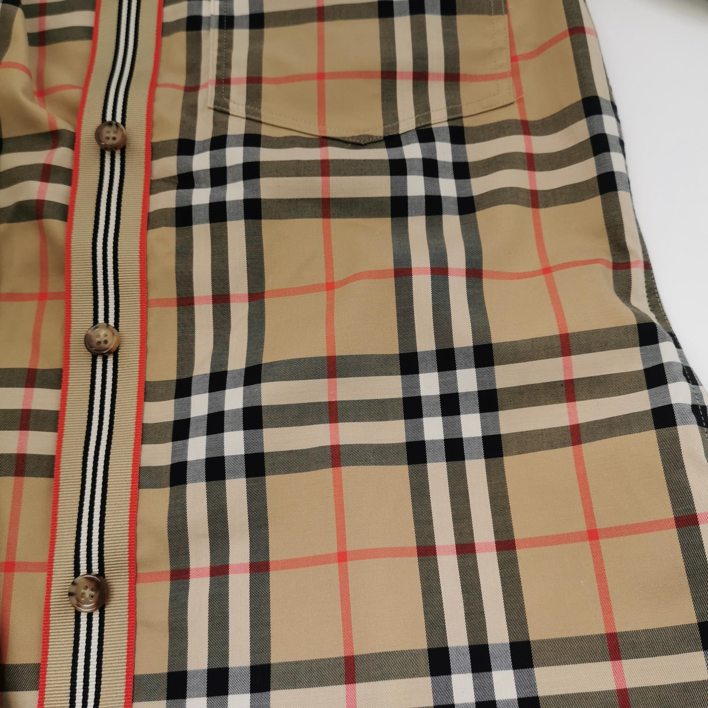 Burberry Burberry Women 2 Button Ups Size XS / US 0-2 / IT 36-38 - 3 Thumbnail