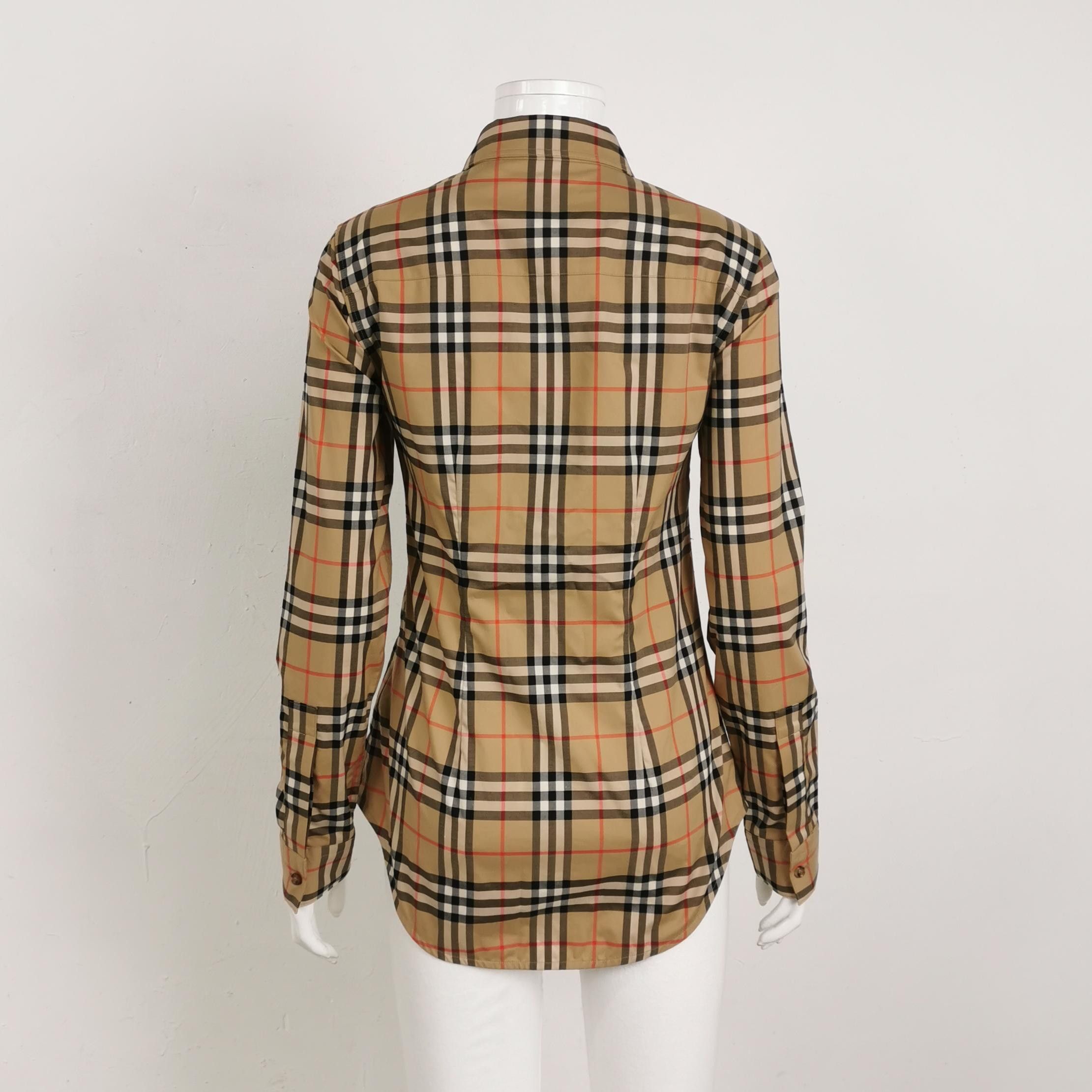 Burberry Burberry Women 2 Button Ups Size XS / US 0-2 / IT 36-38 - 2 Thumbnail