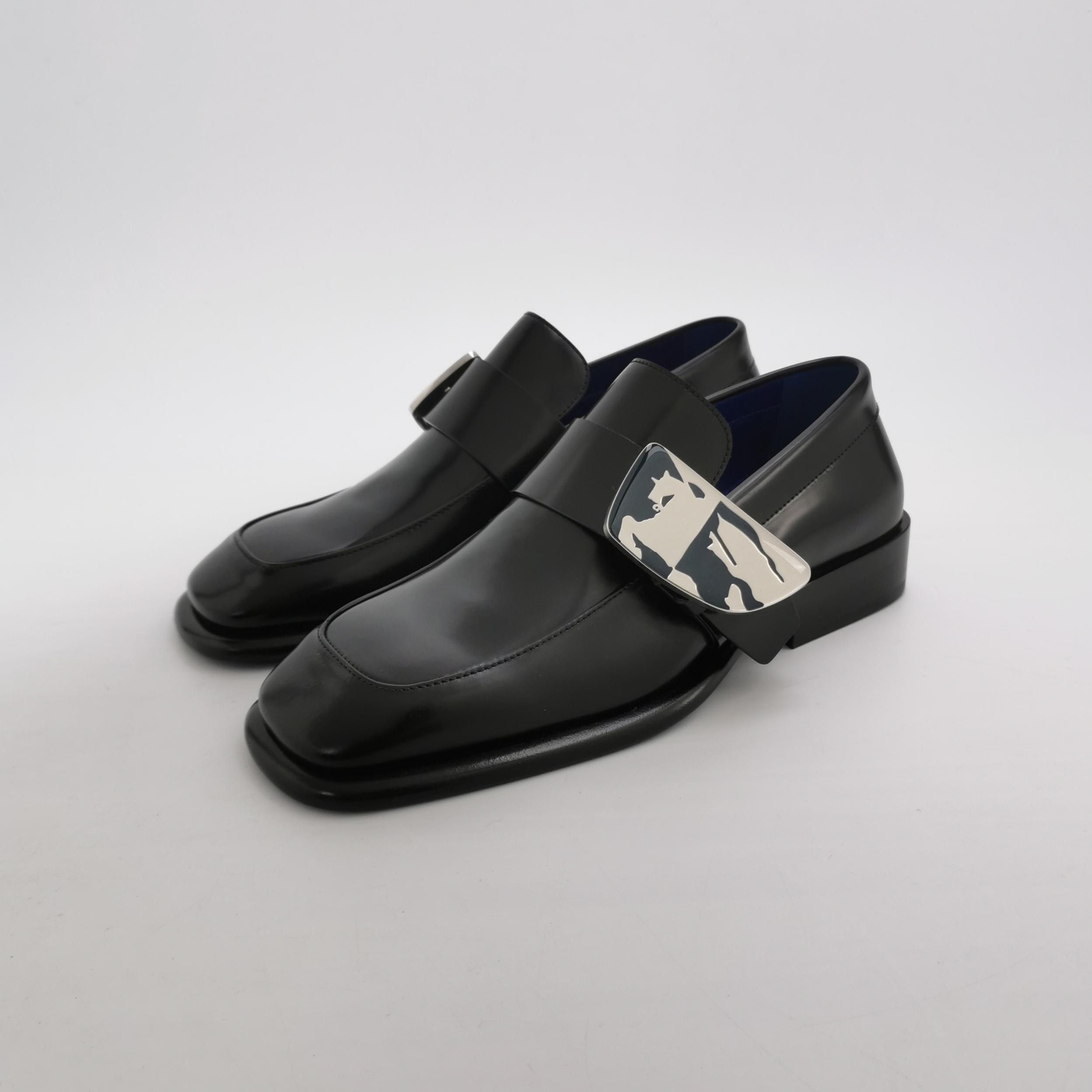 Burberry Burberry Women 7 Flats Size US 7 / IT 37 - 2 Thumbnail