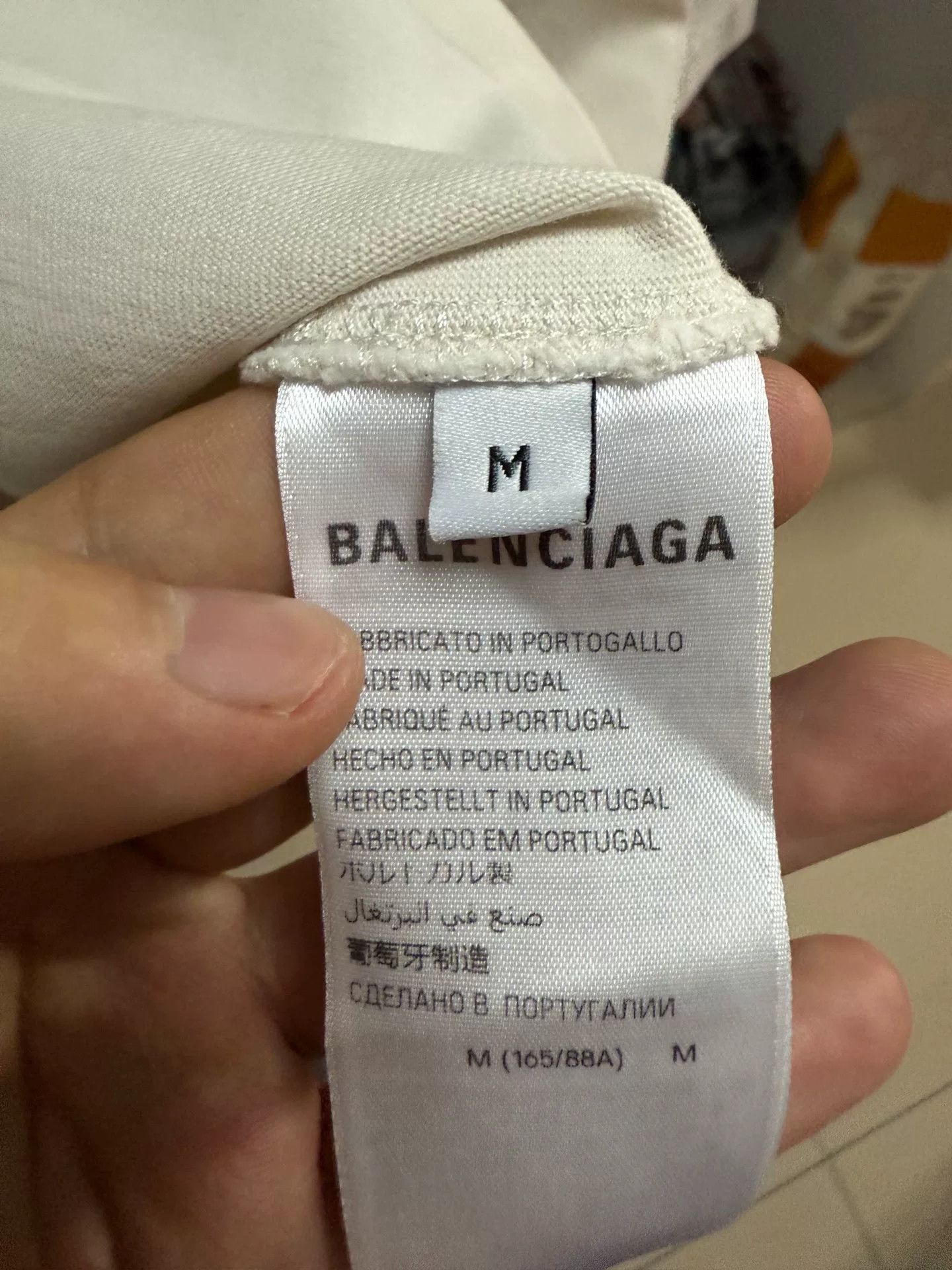 Balenciaga Balenciaga Blurred Graphic Logo T-Shirt Size M Size US M / EU 48-50 / 2 - 5 Thumbnail
