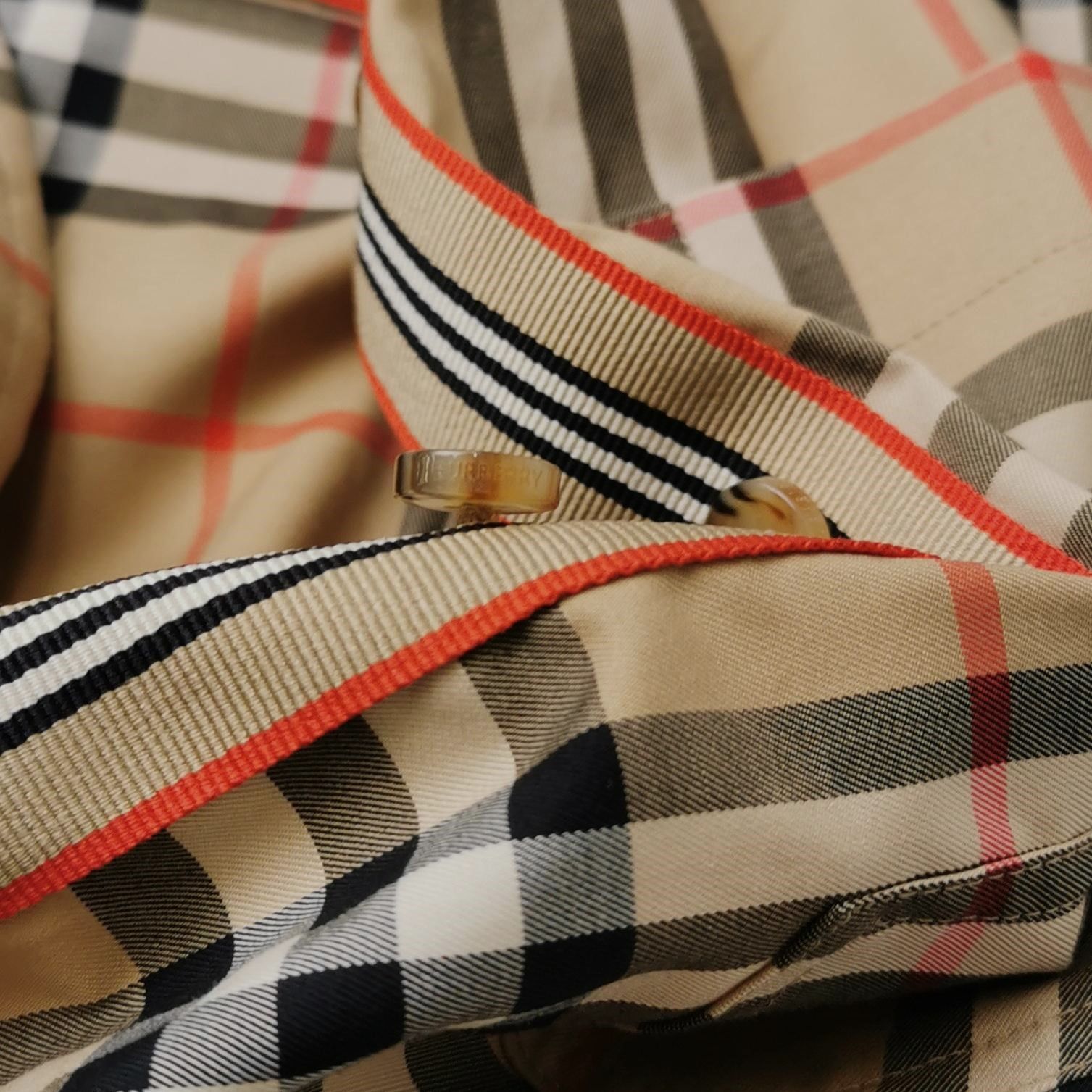 Burberry Burberry Women s Button Ups Size S / US 4 / IT 40 - 3 Thumbnail